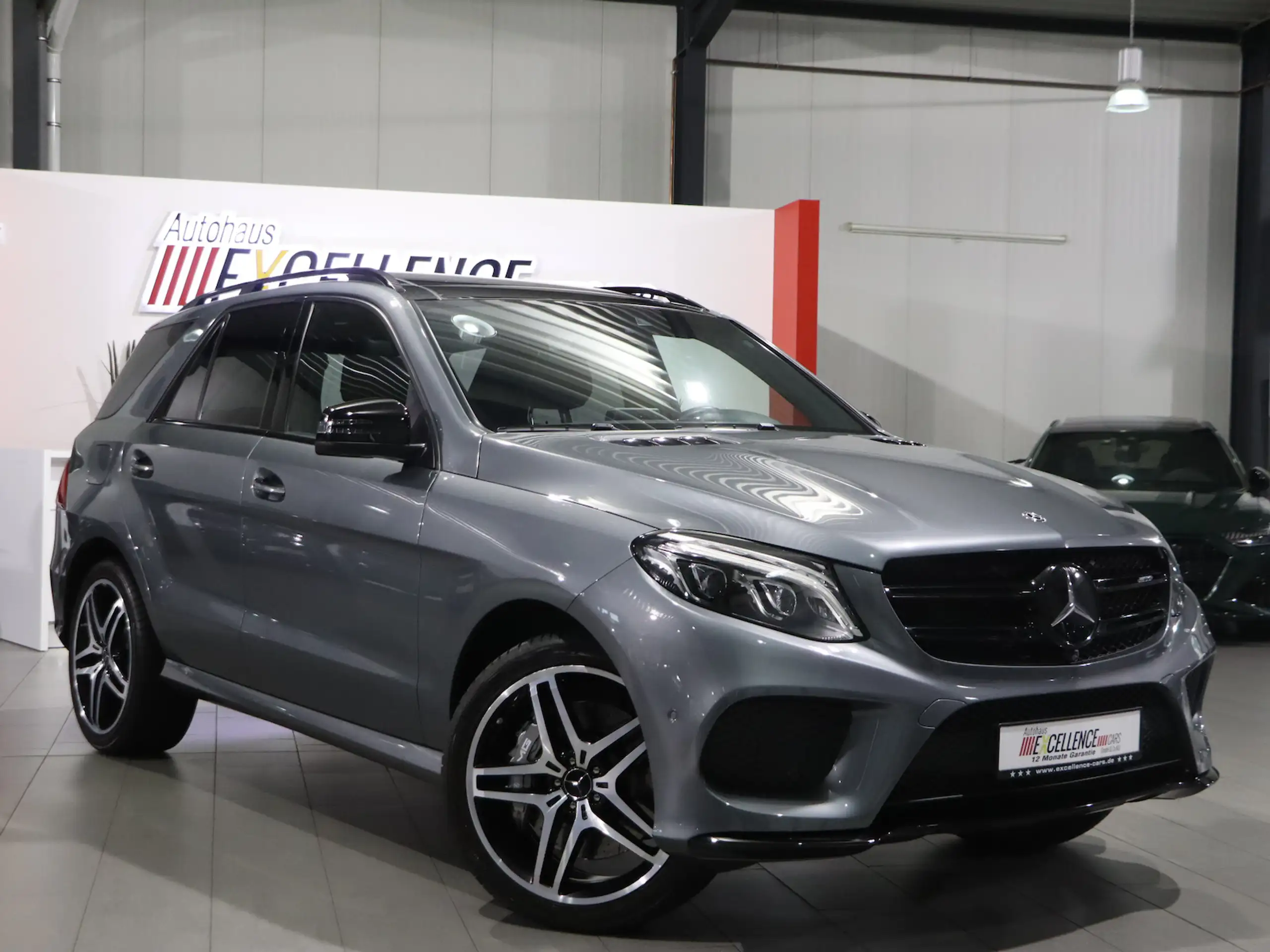 Mercedes-Benz - GLE 43 AMG