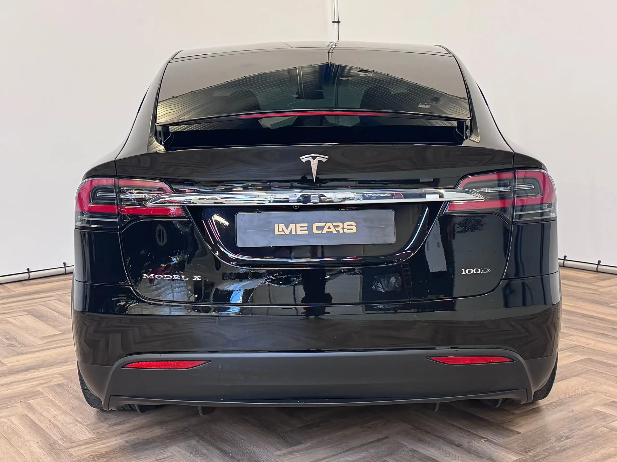 Tesla - Model X