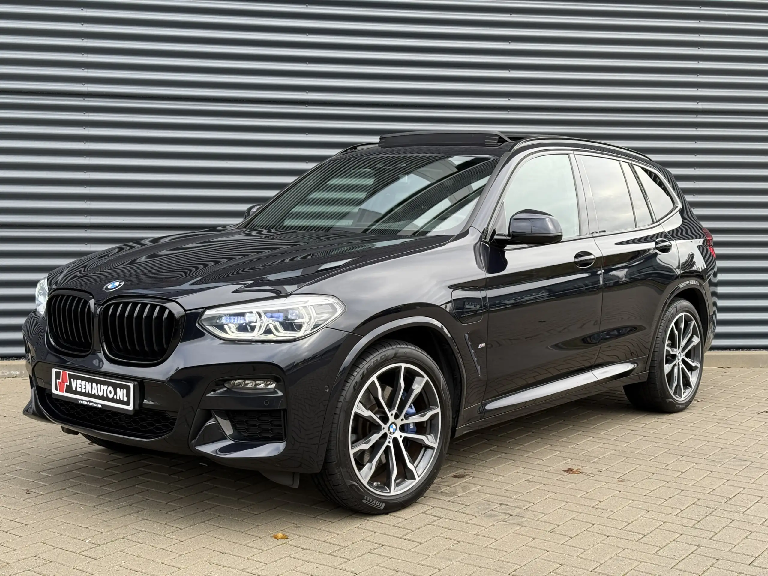 BMW - X3