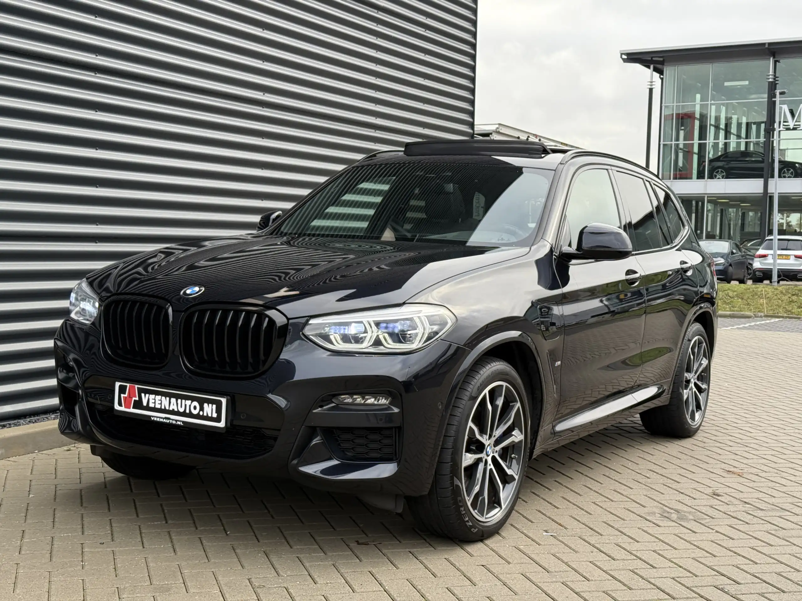 BMW - X3