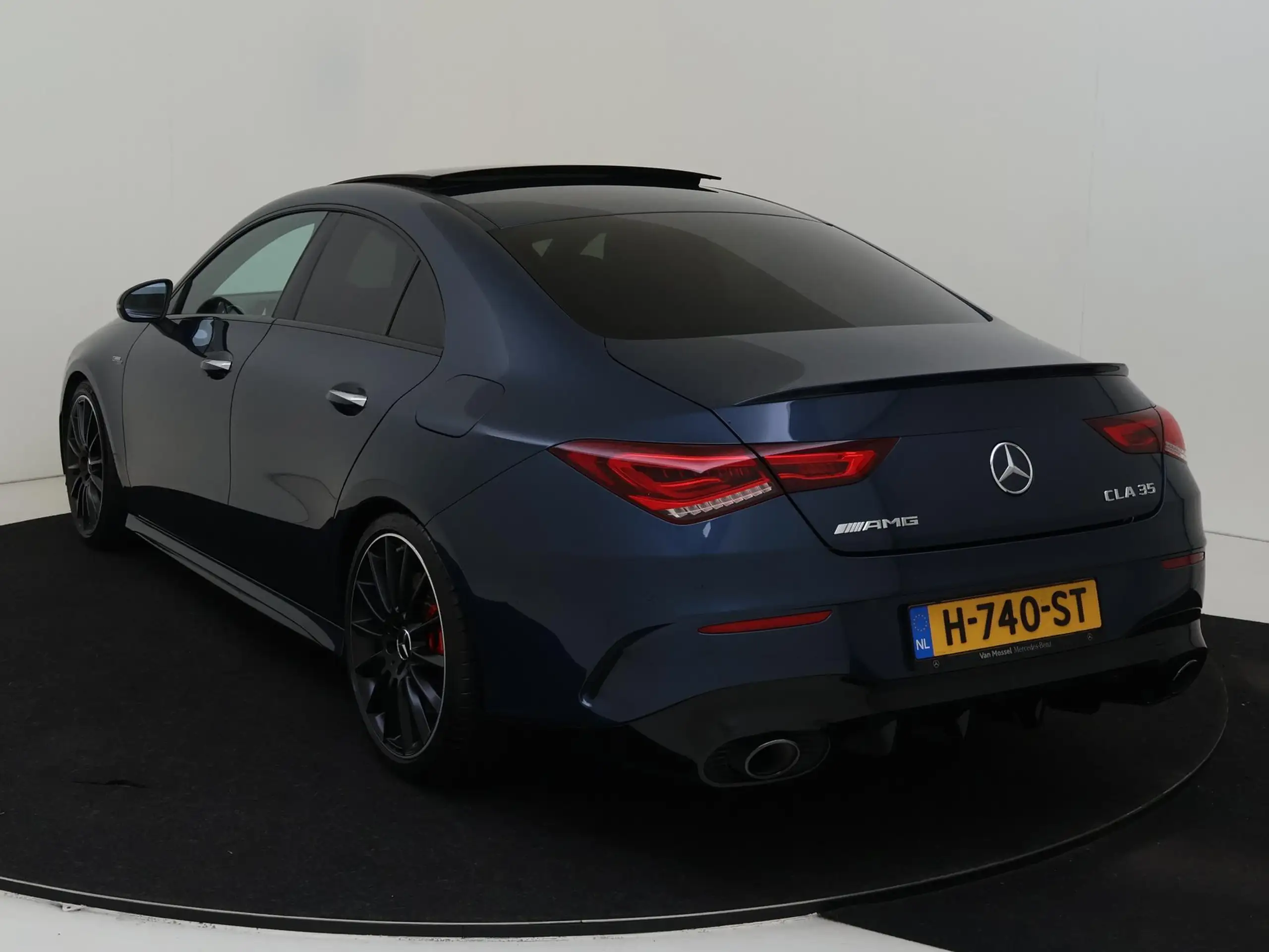 Mercedes-Benz - CLA 35 AMG