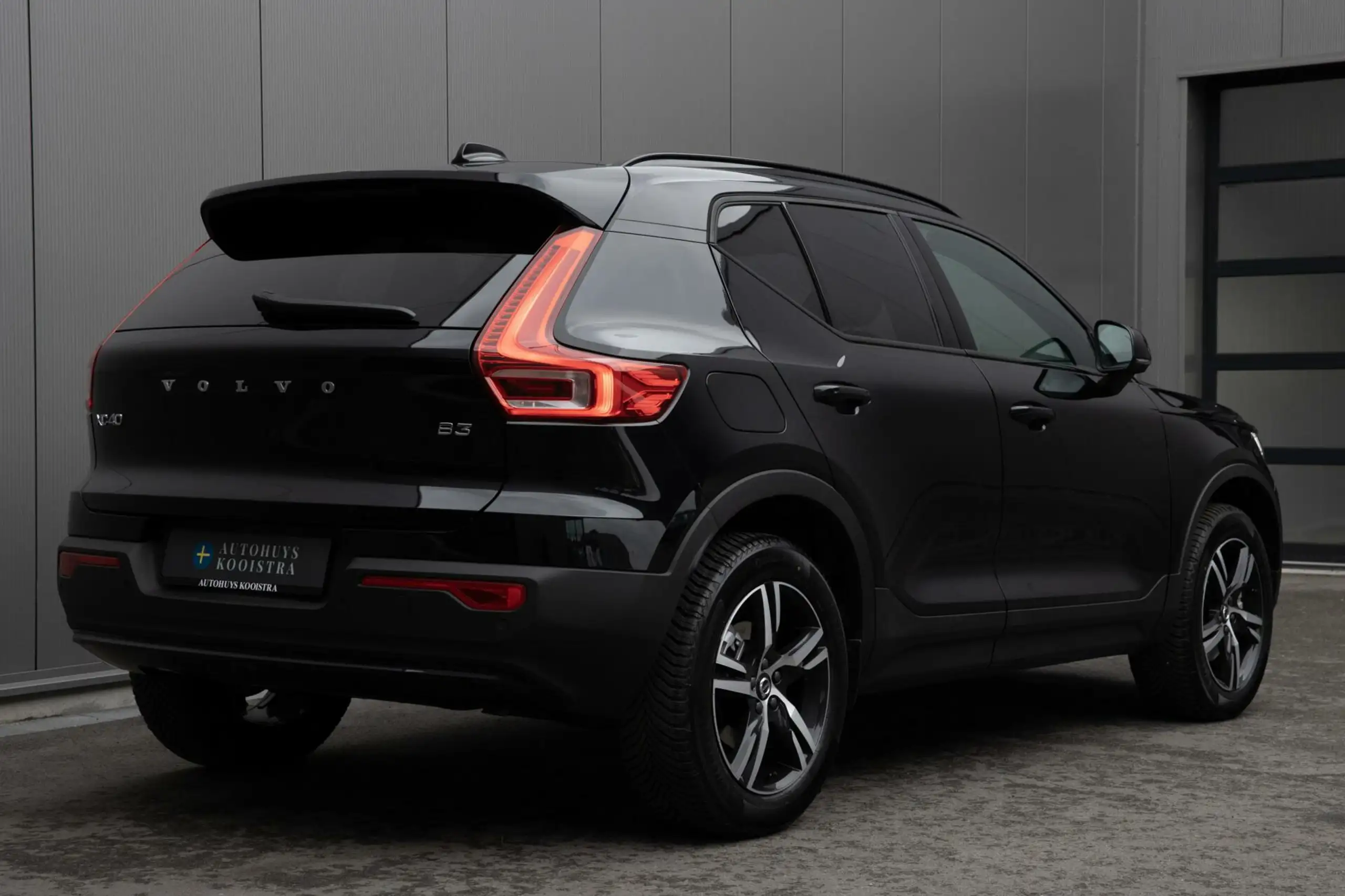 Volvo - XC40