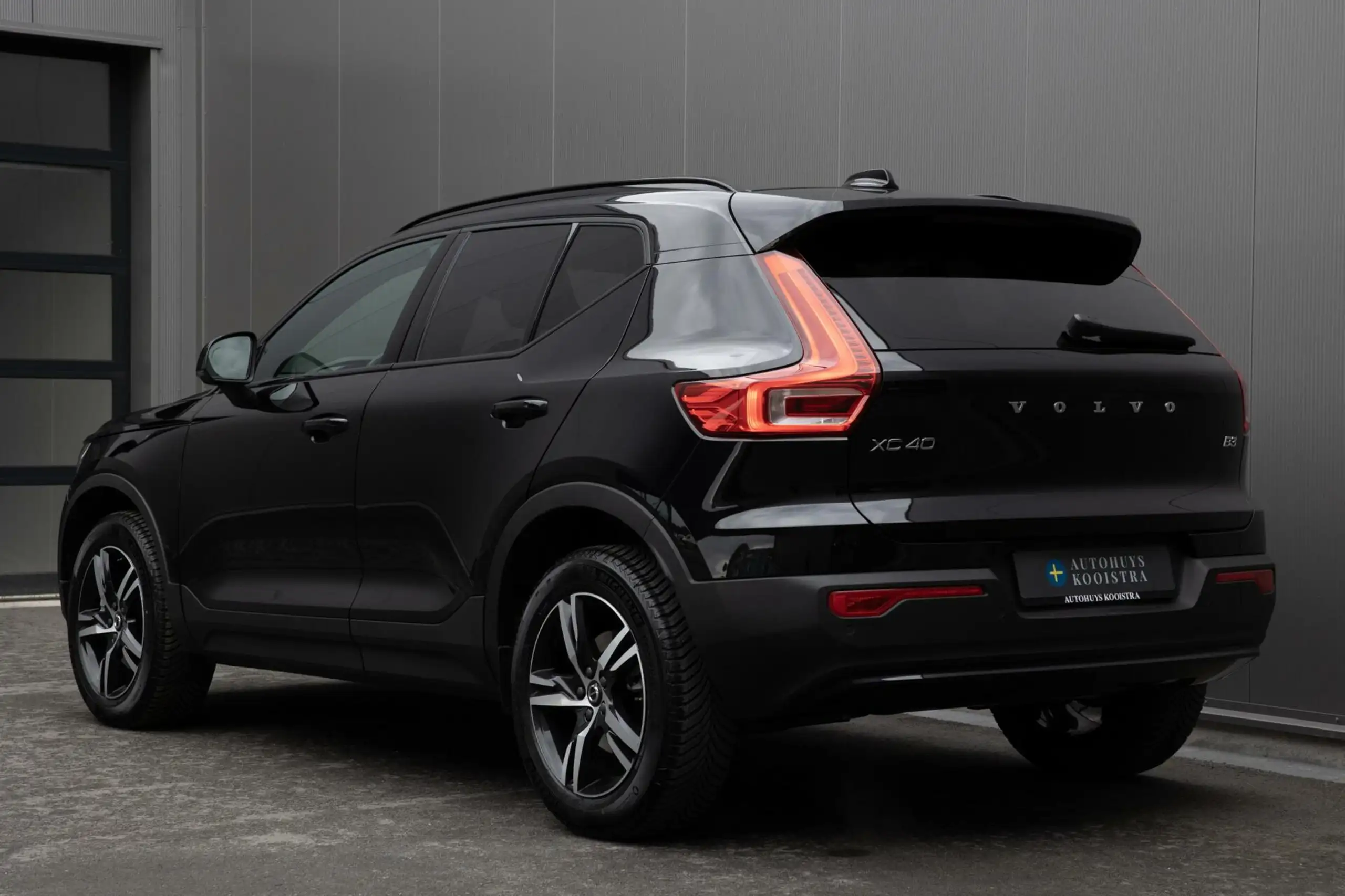 Volvo - XC40