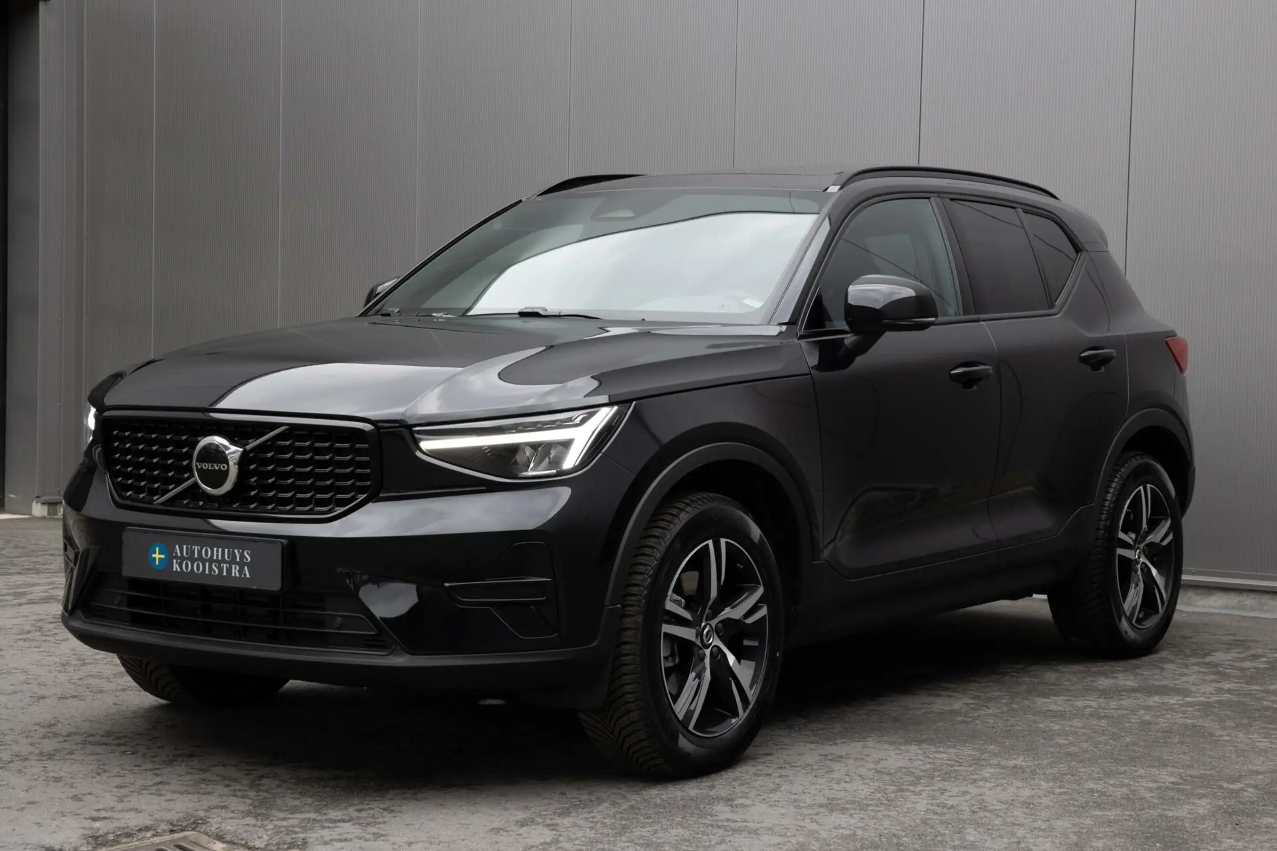 Volvo - XC40