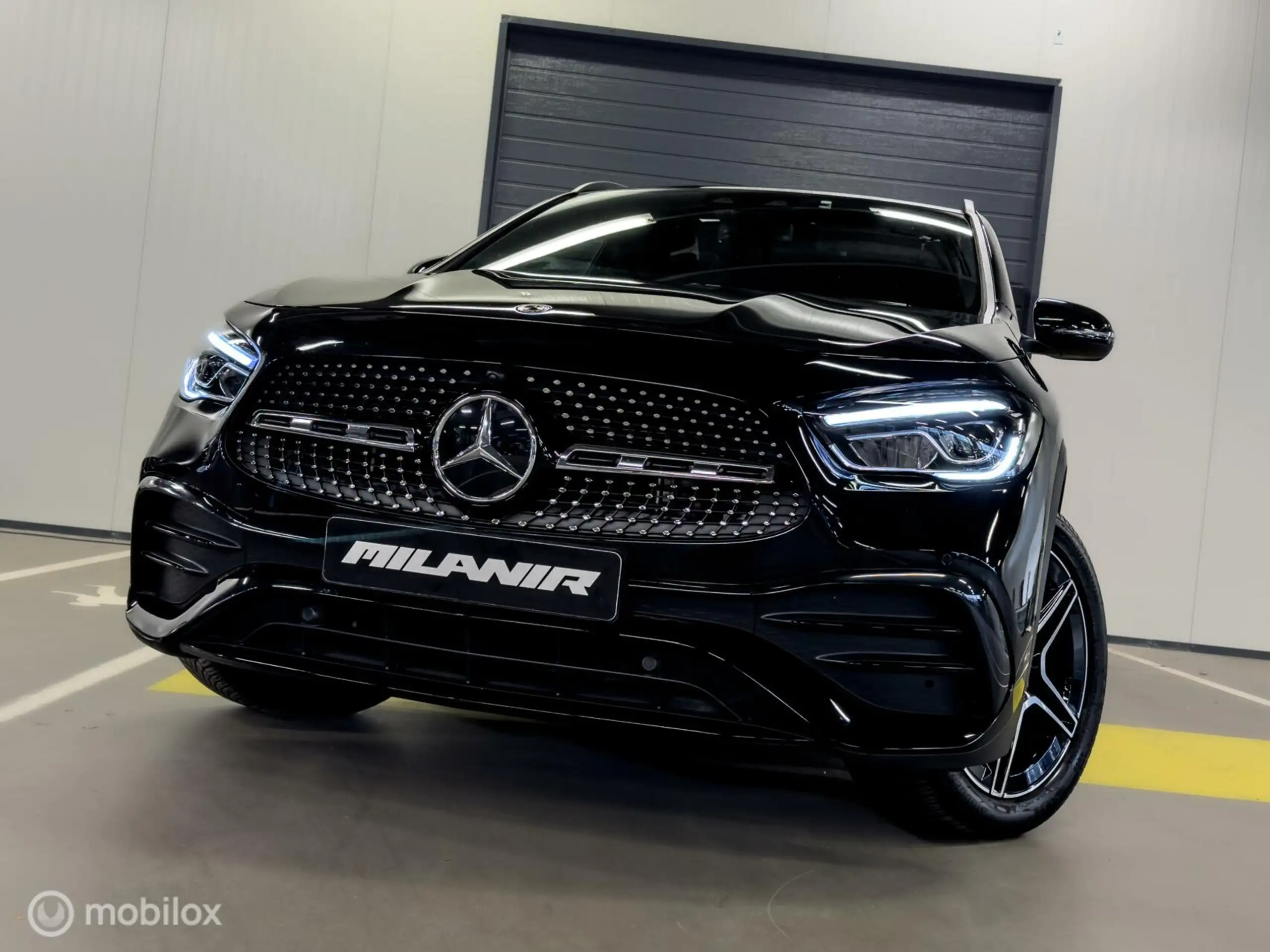 Mercedes-Benz - GLA 250