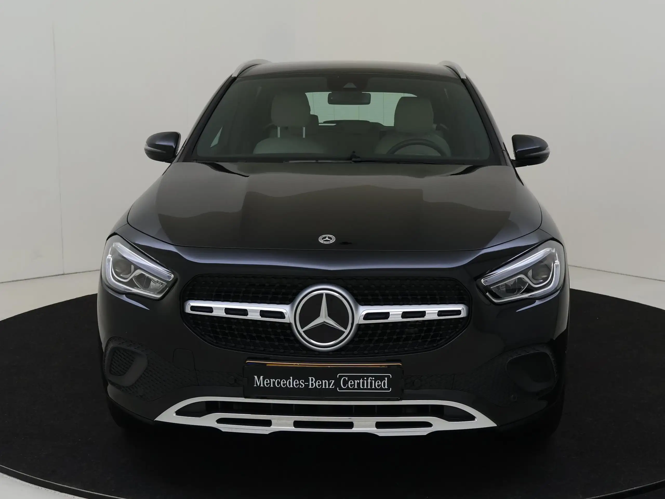 Mercedes-Benz - GLA 180