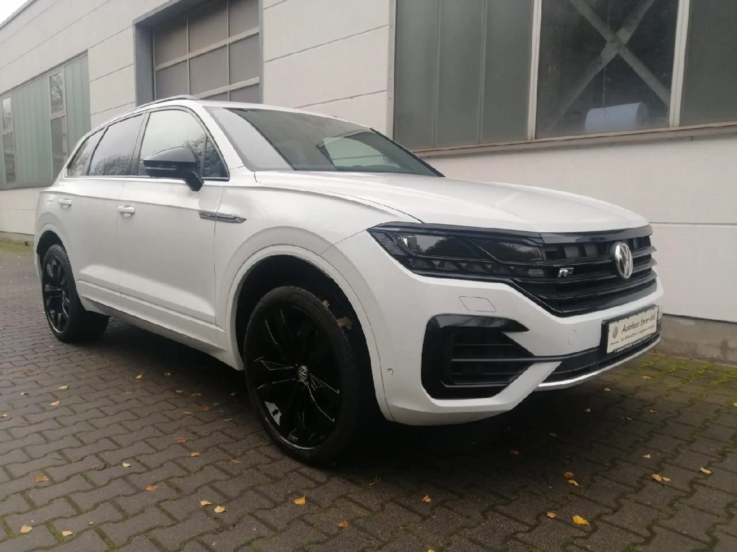 Volkswagen - Touareg