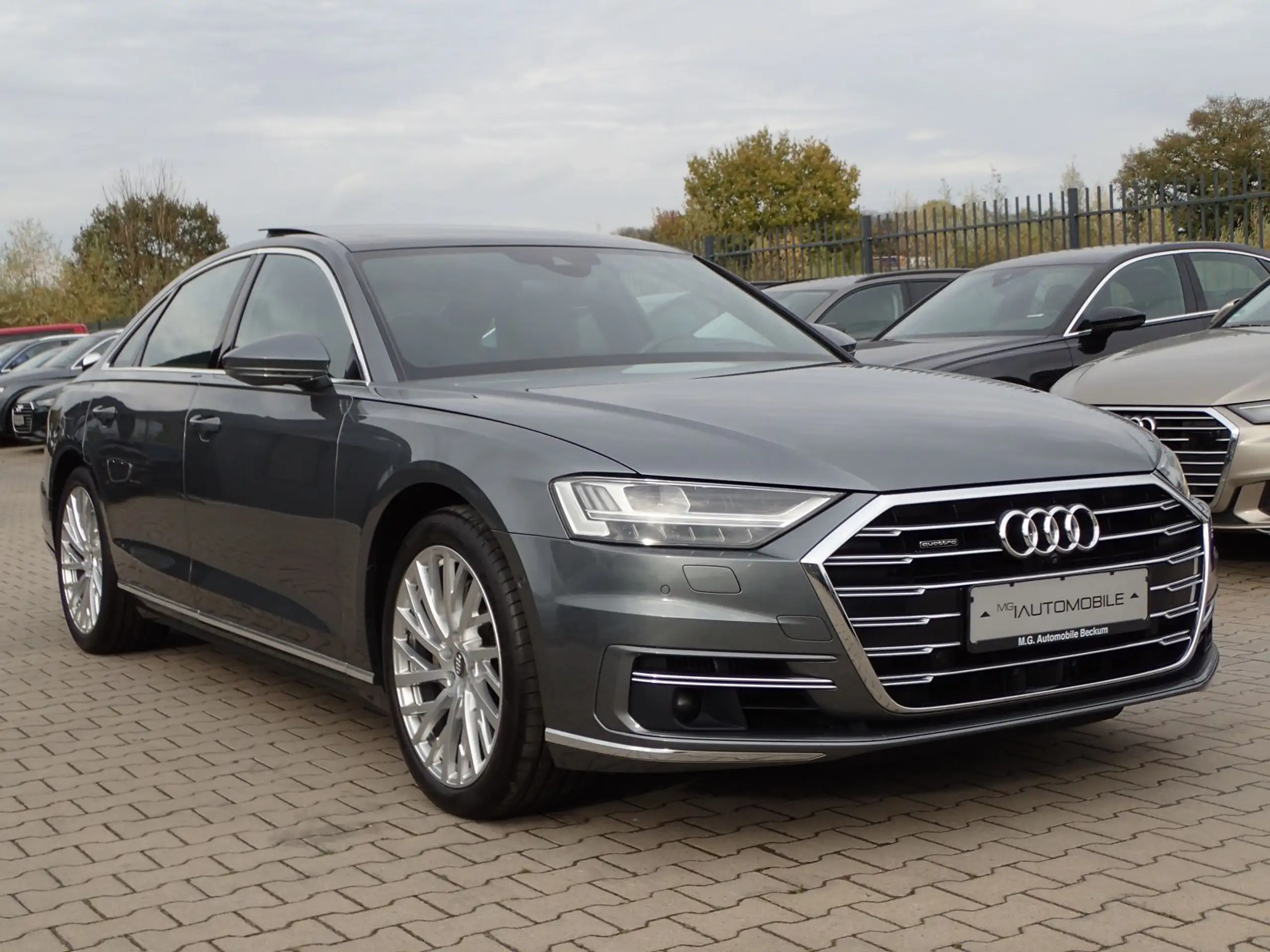 Audi - A8