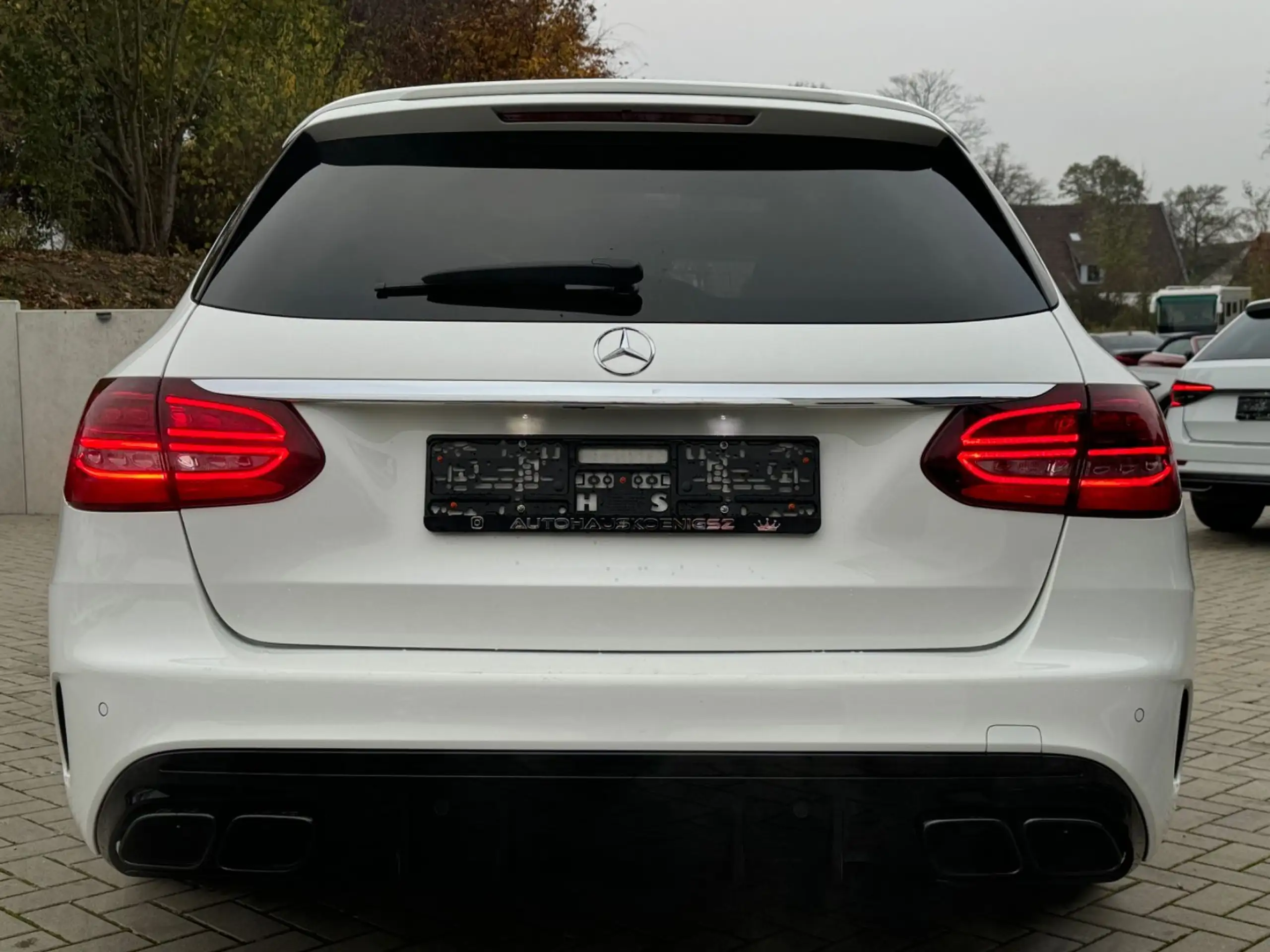 Mercedes-Benz - C 63 AMG