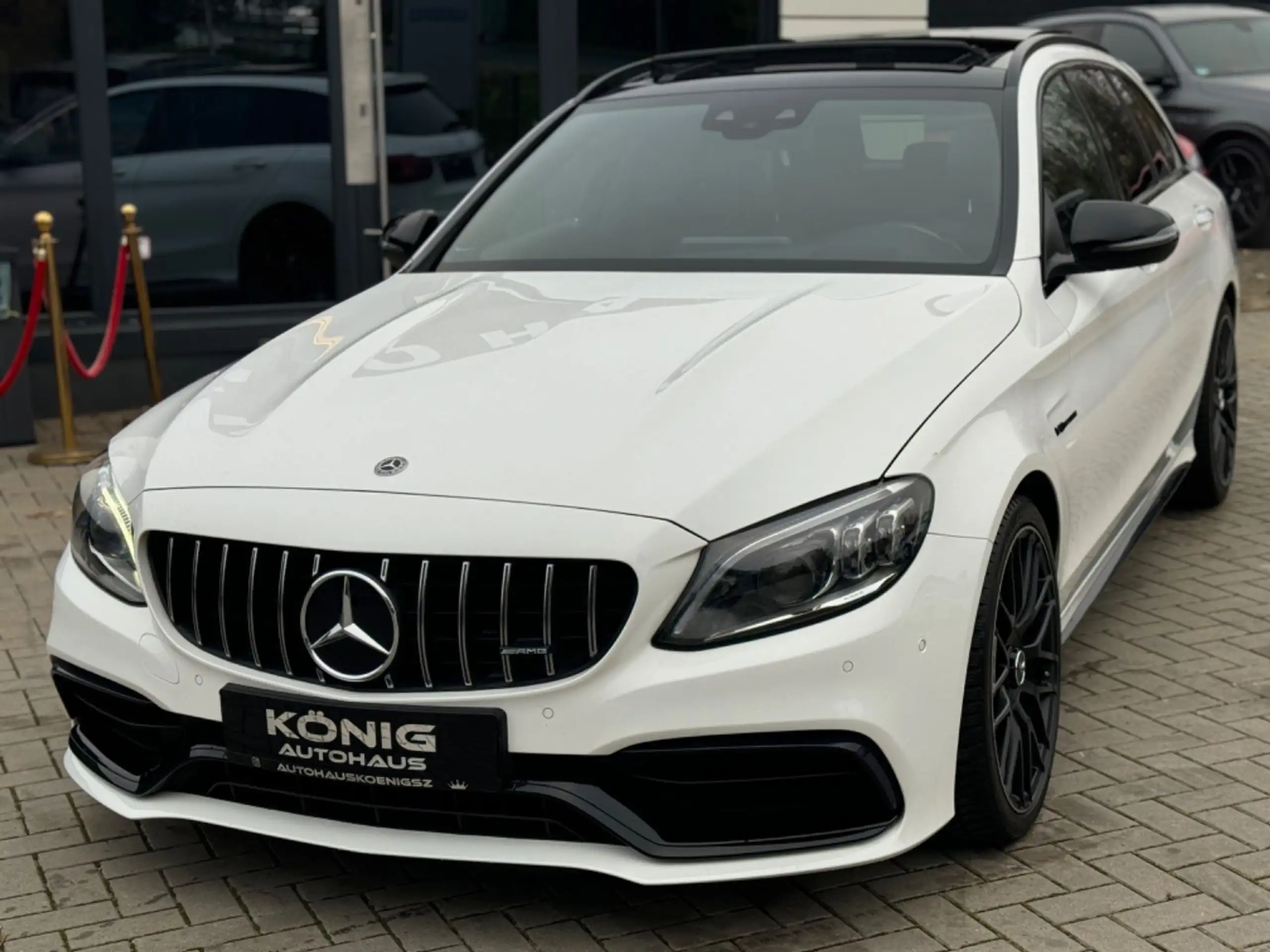 Mercedes-Benz - C 63 AMG