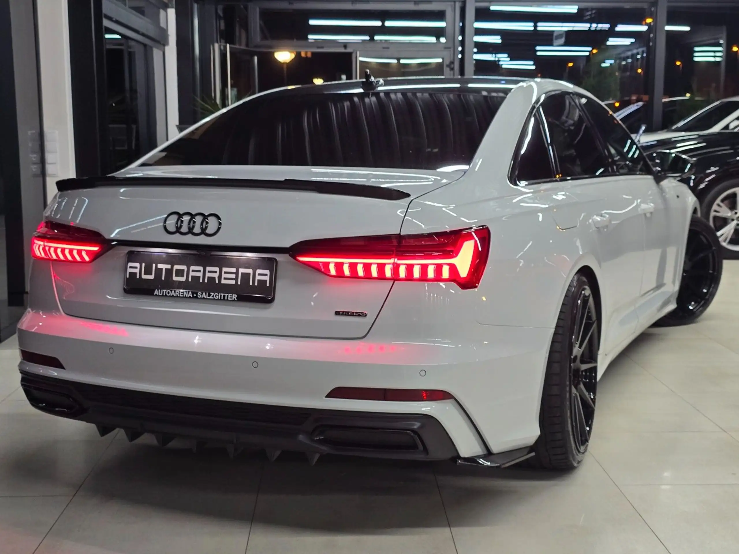 Audi - A6