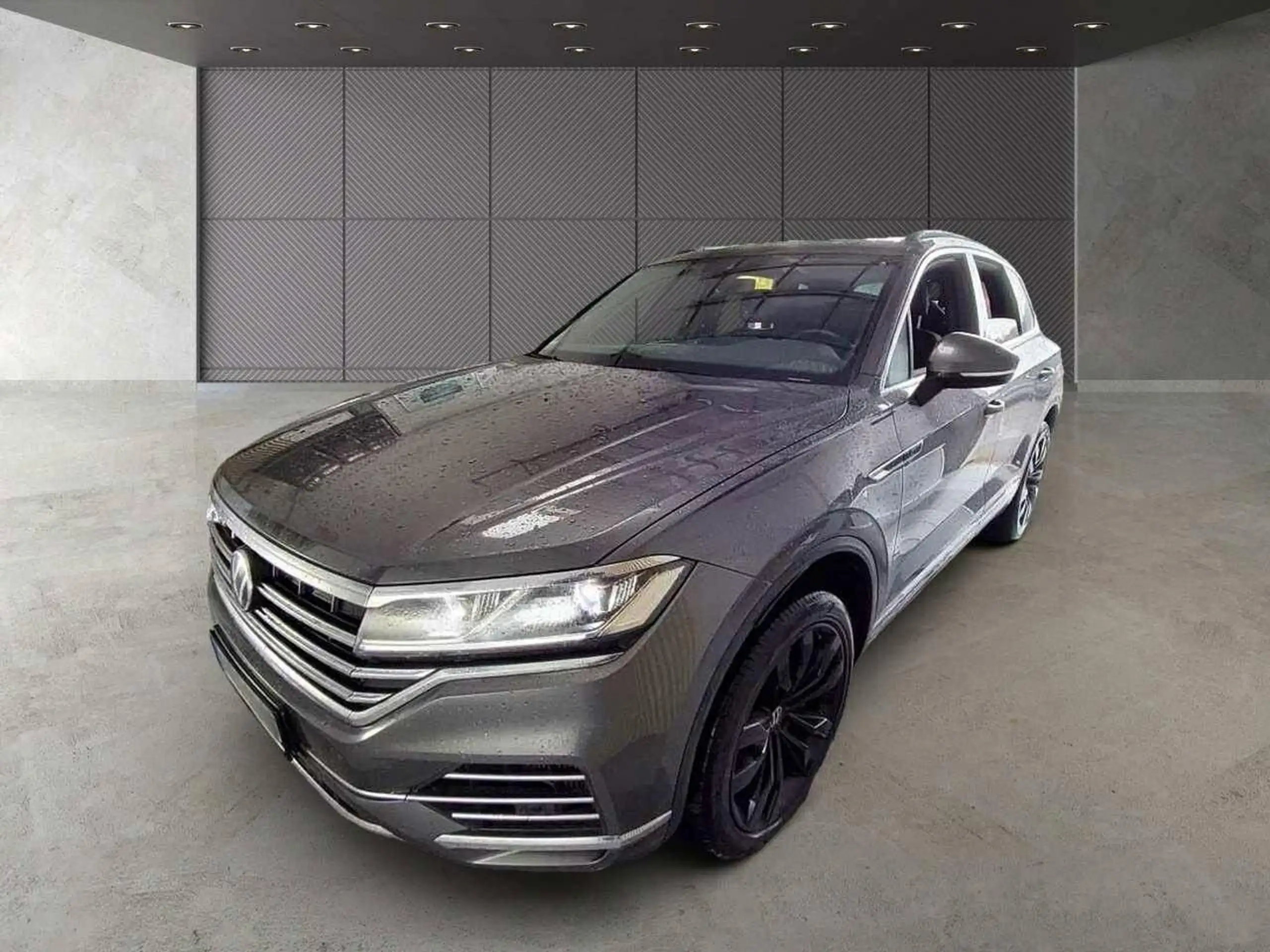 Volkswagen - Touareg