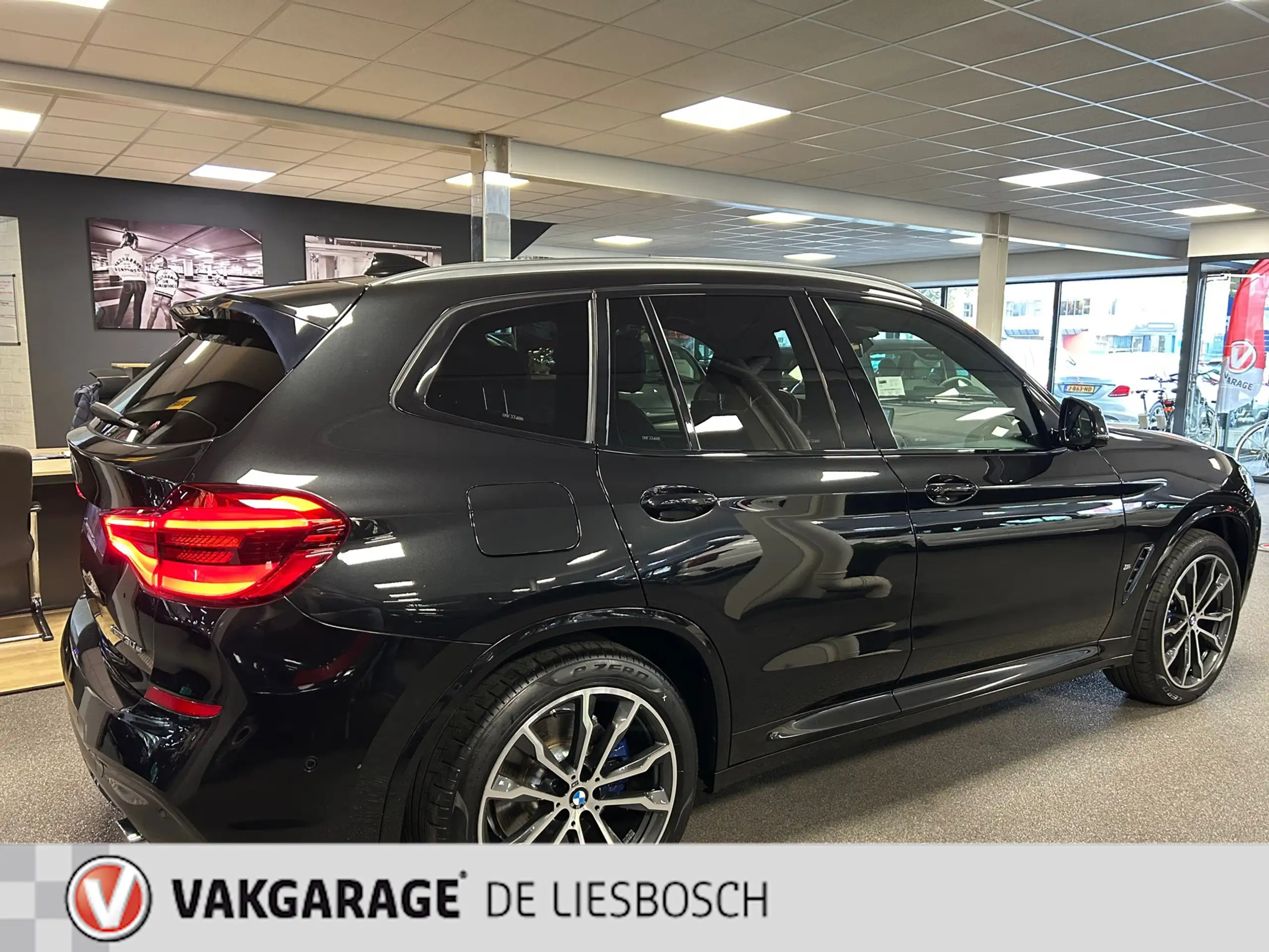 BMW - X3