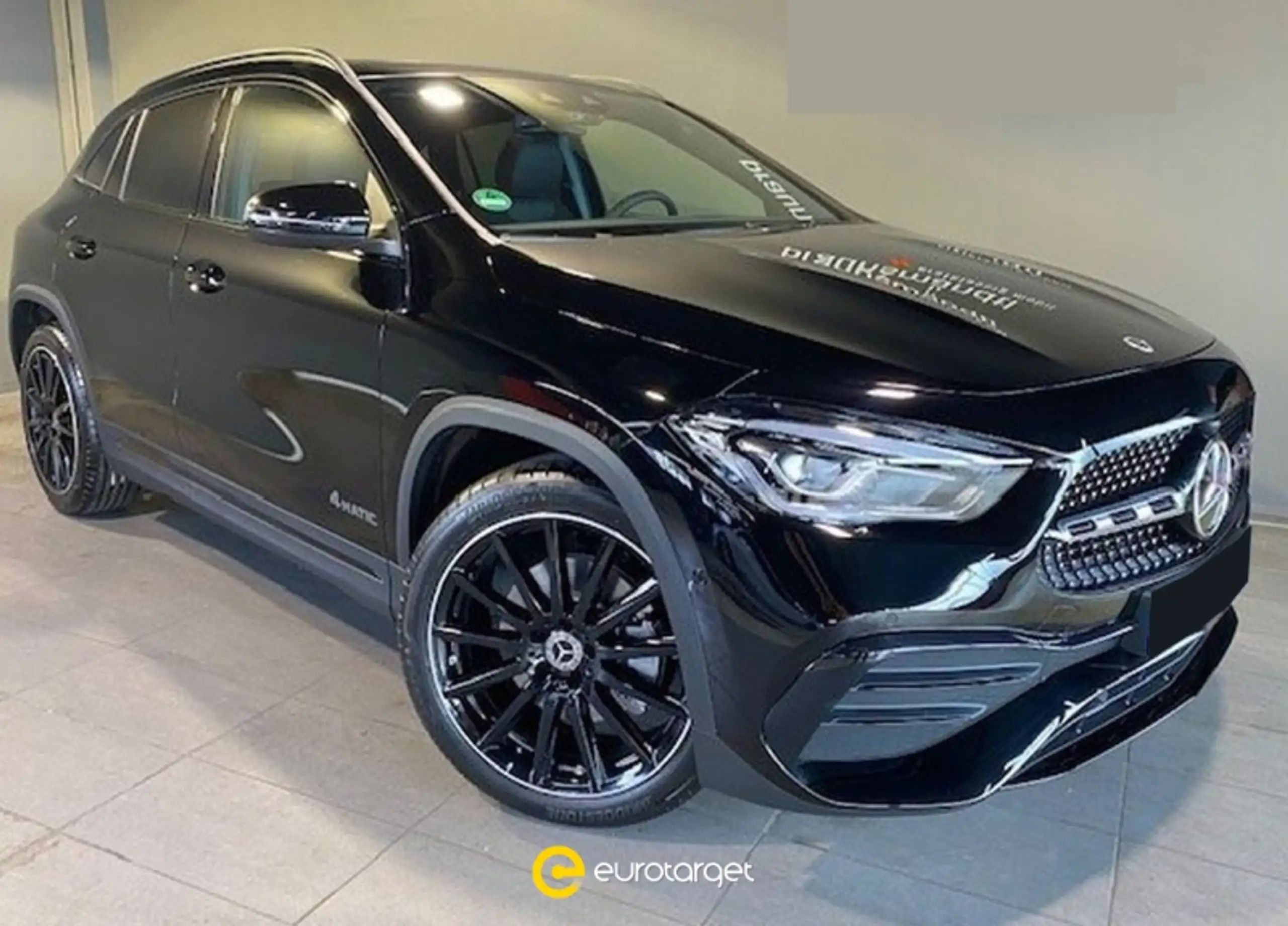 Mercedes-Benz - GLA 200