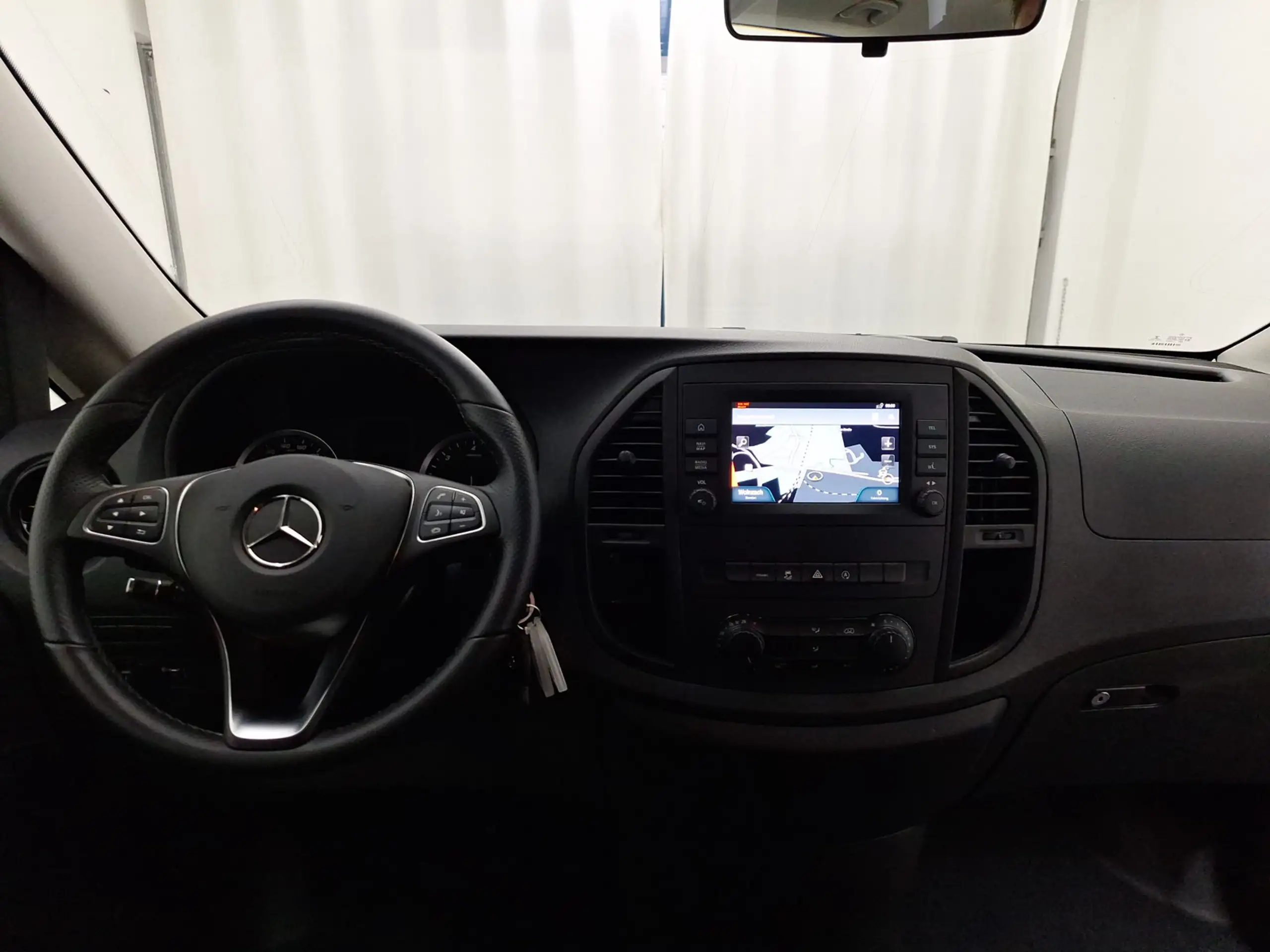 Mercedes-Benz - Vito