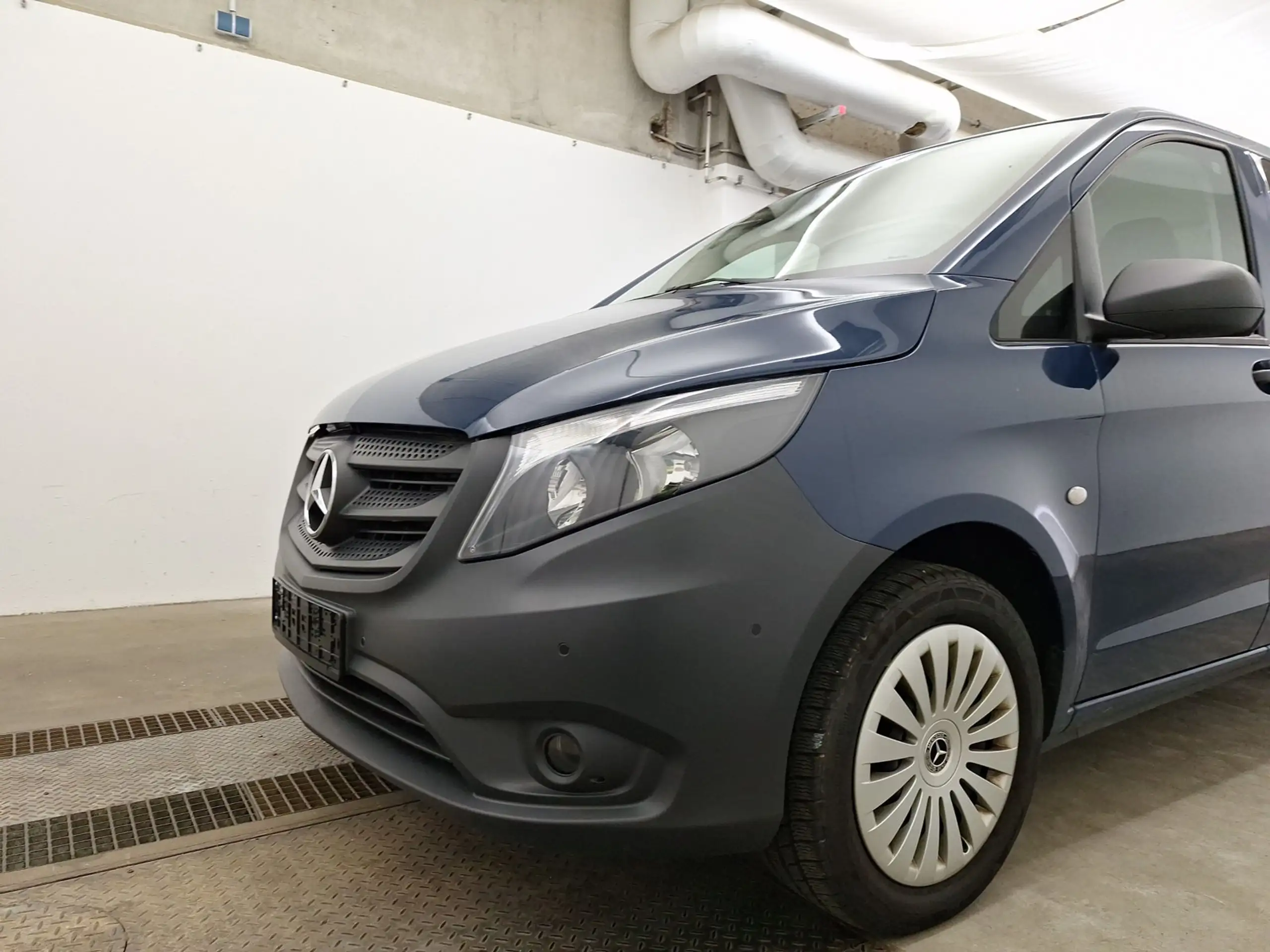 Mercedes-Benz - Vito