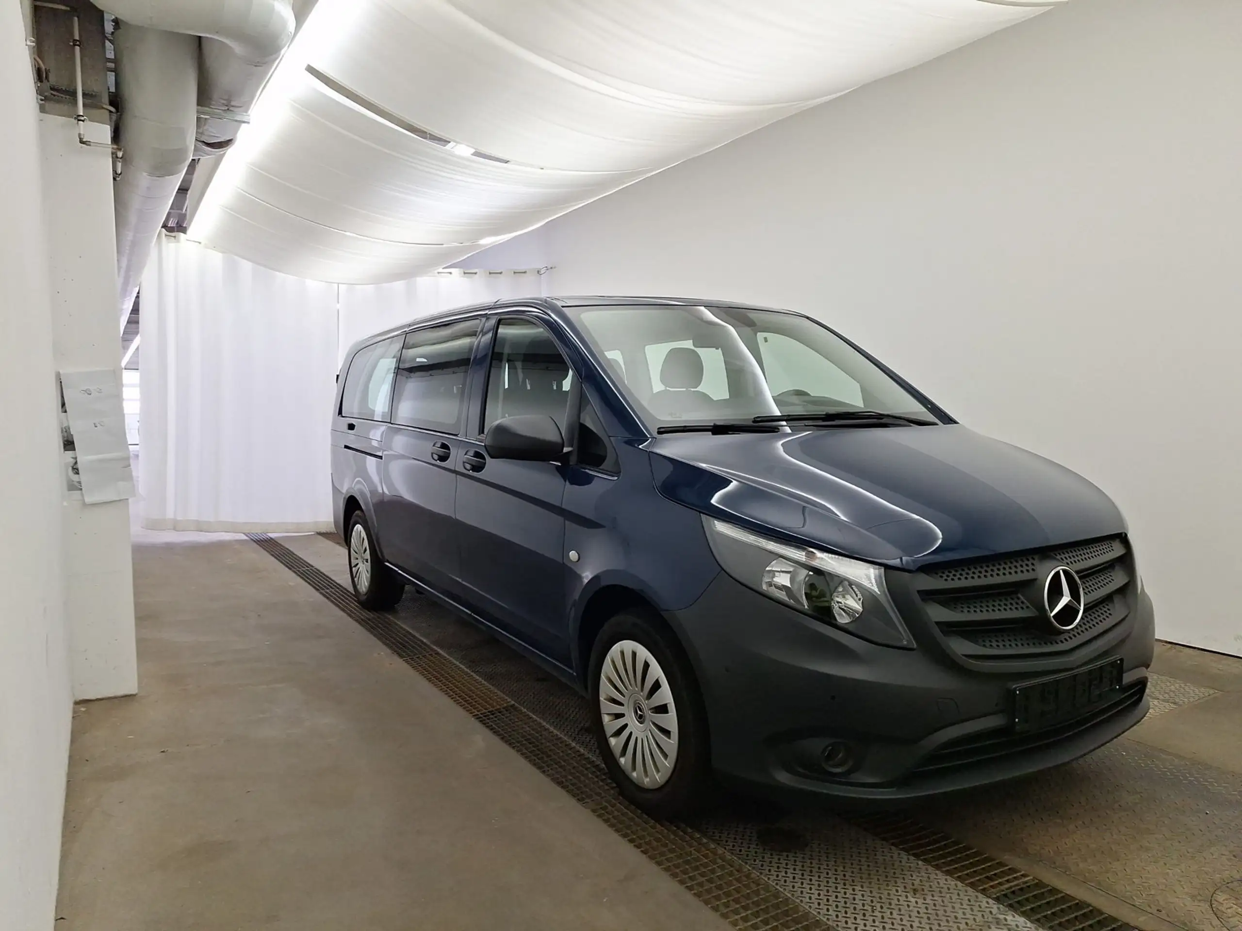 Mercedes-Benz - Vito