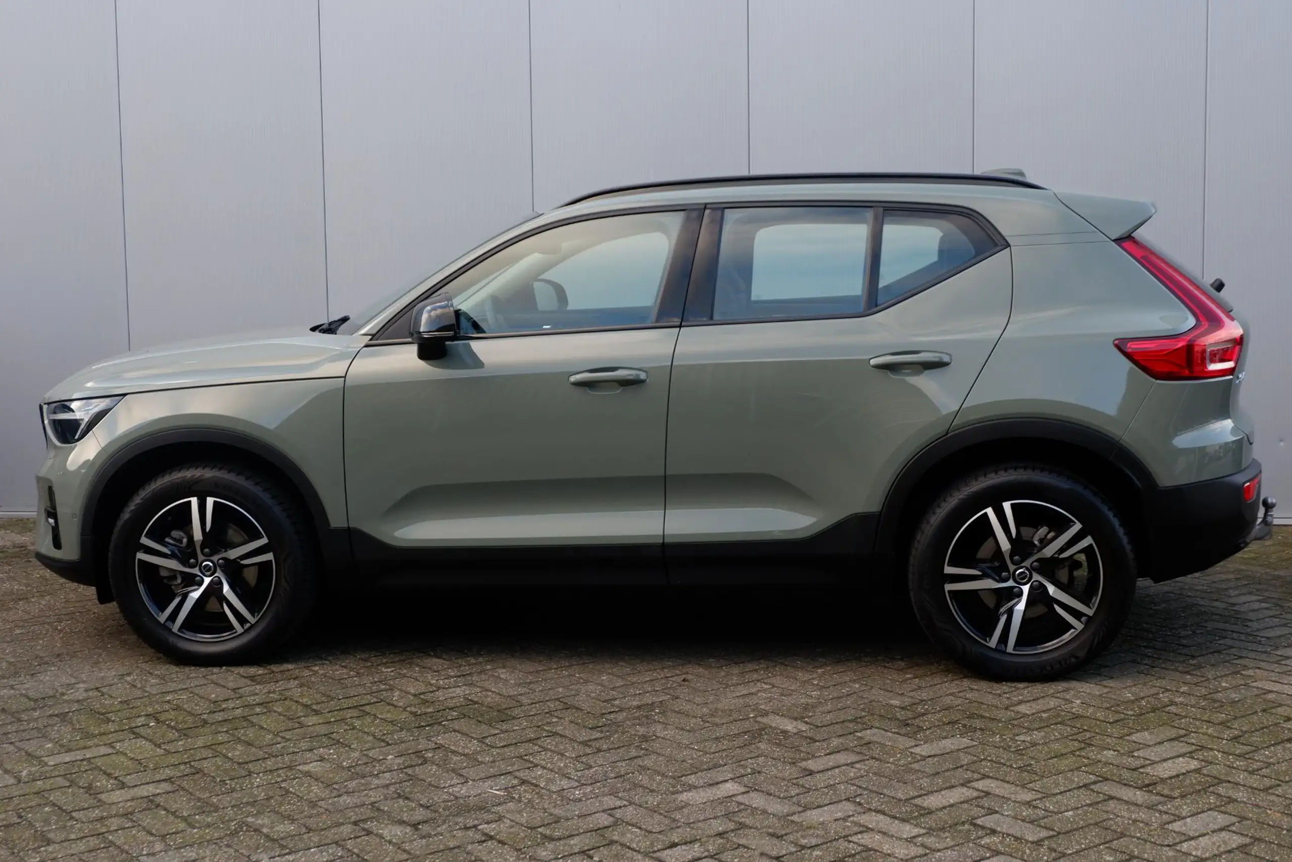 Volvo - XC40