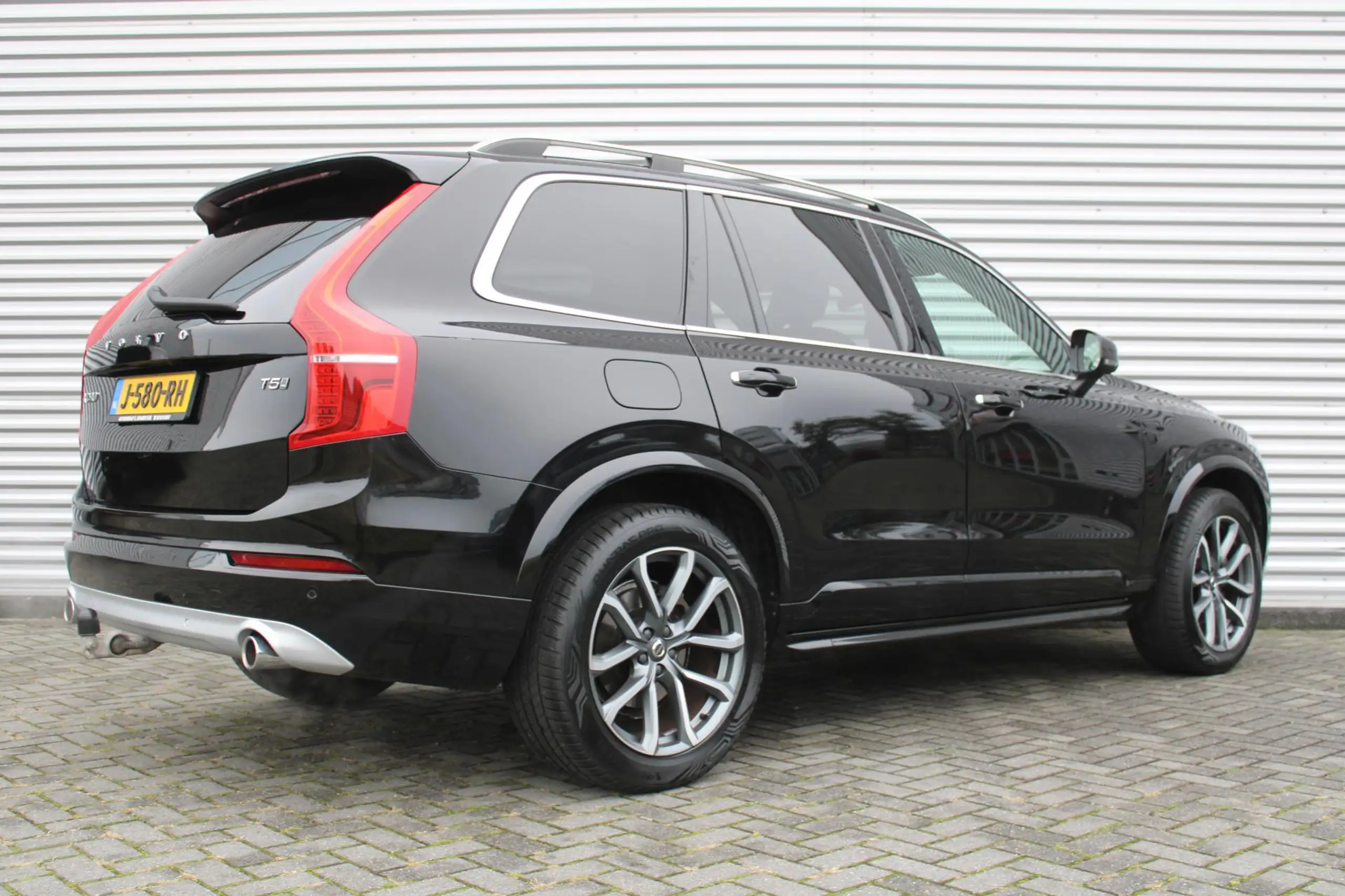 Volvo - XC90