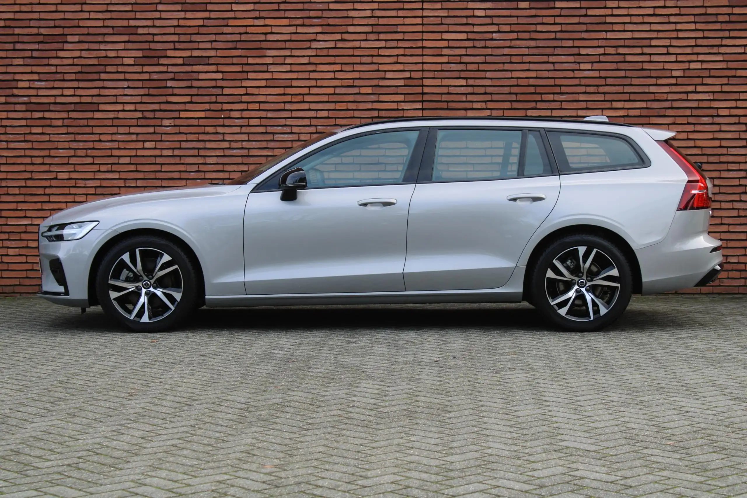 Volvo - V60