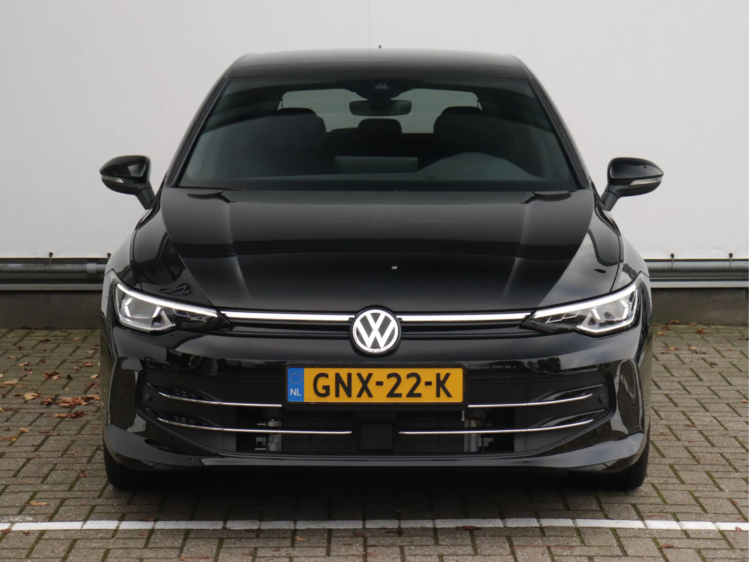 Volkswagen - Golf