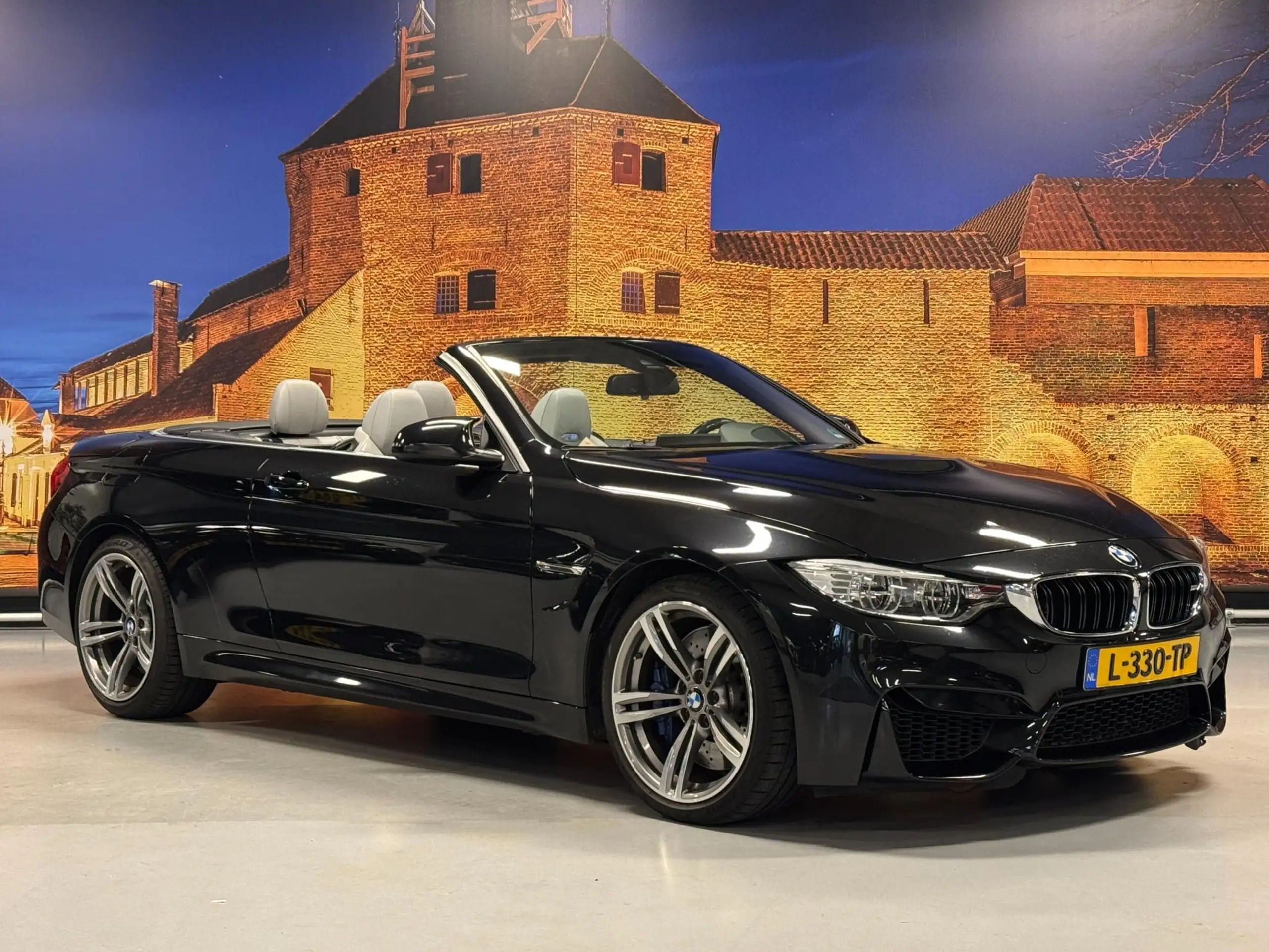 BMW - M4