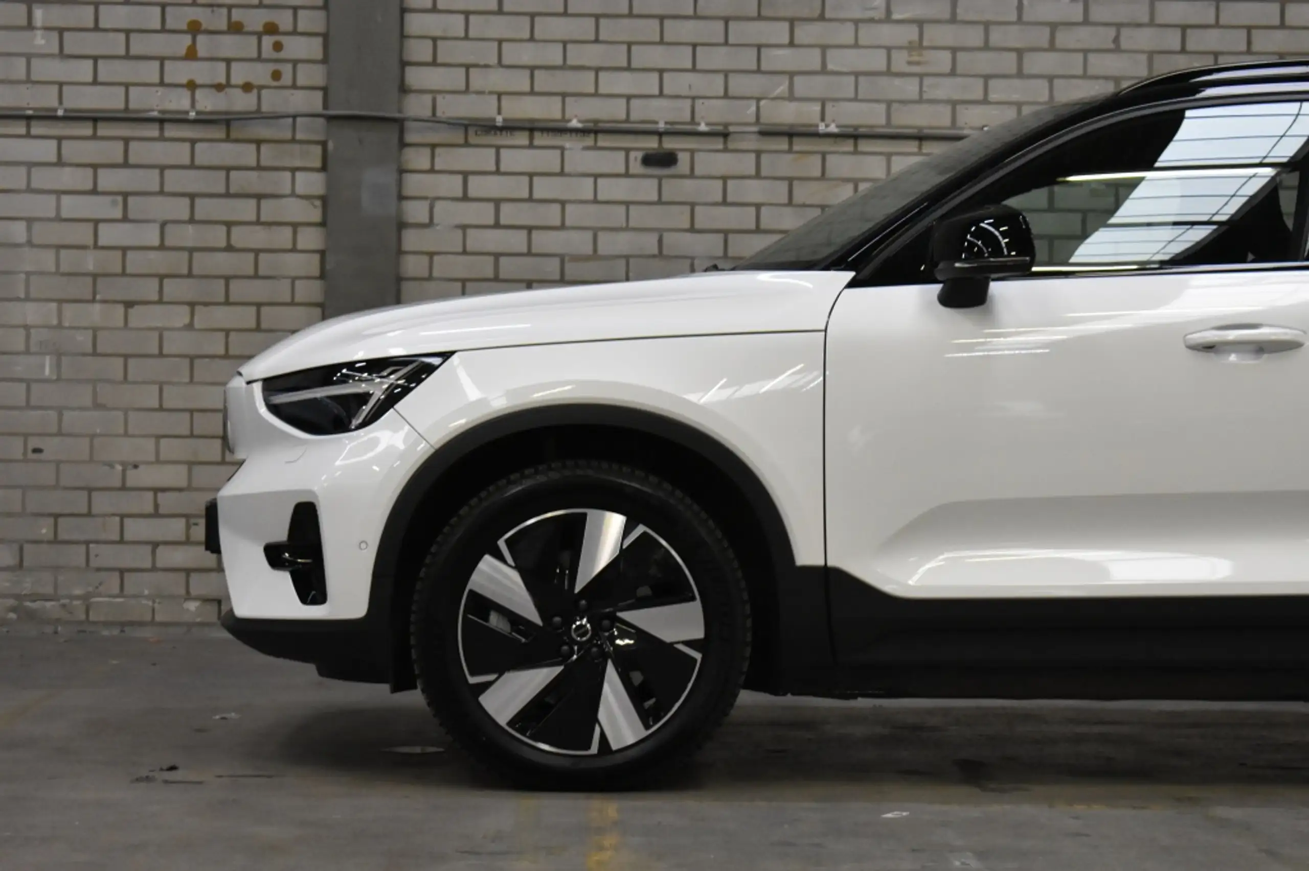 Volvo - XC40