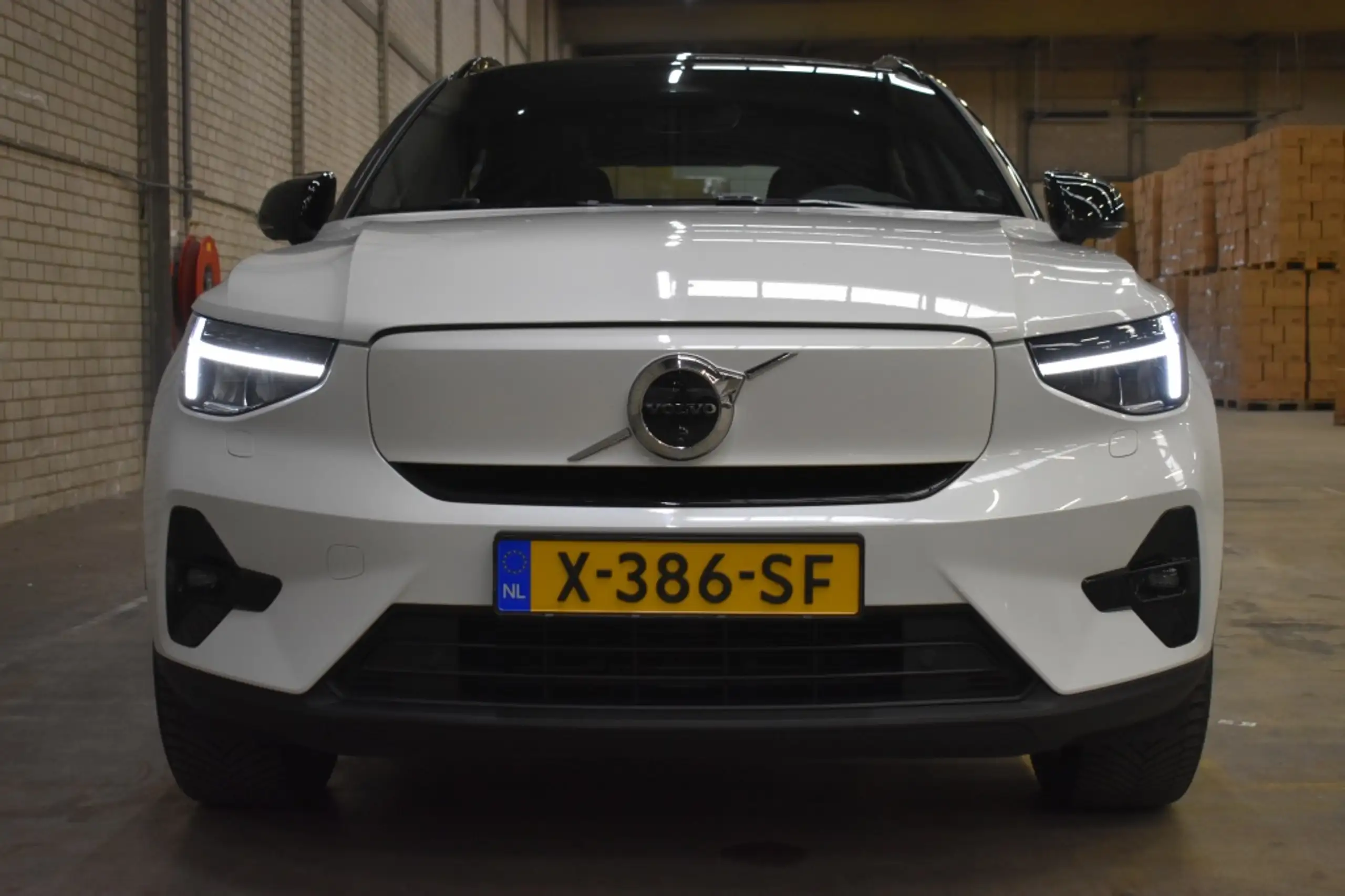 Volvo - XC40