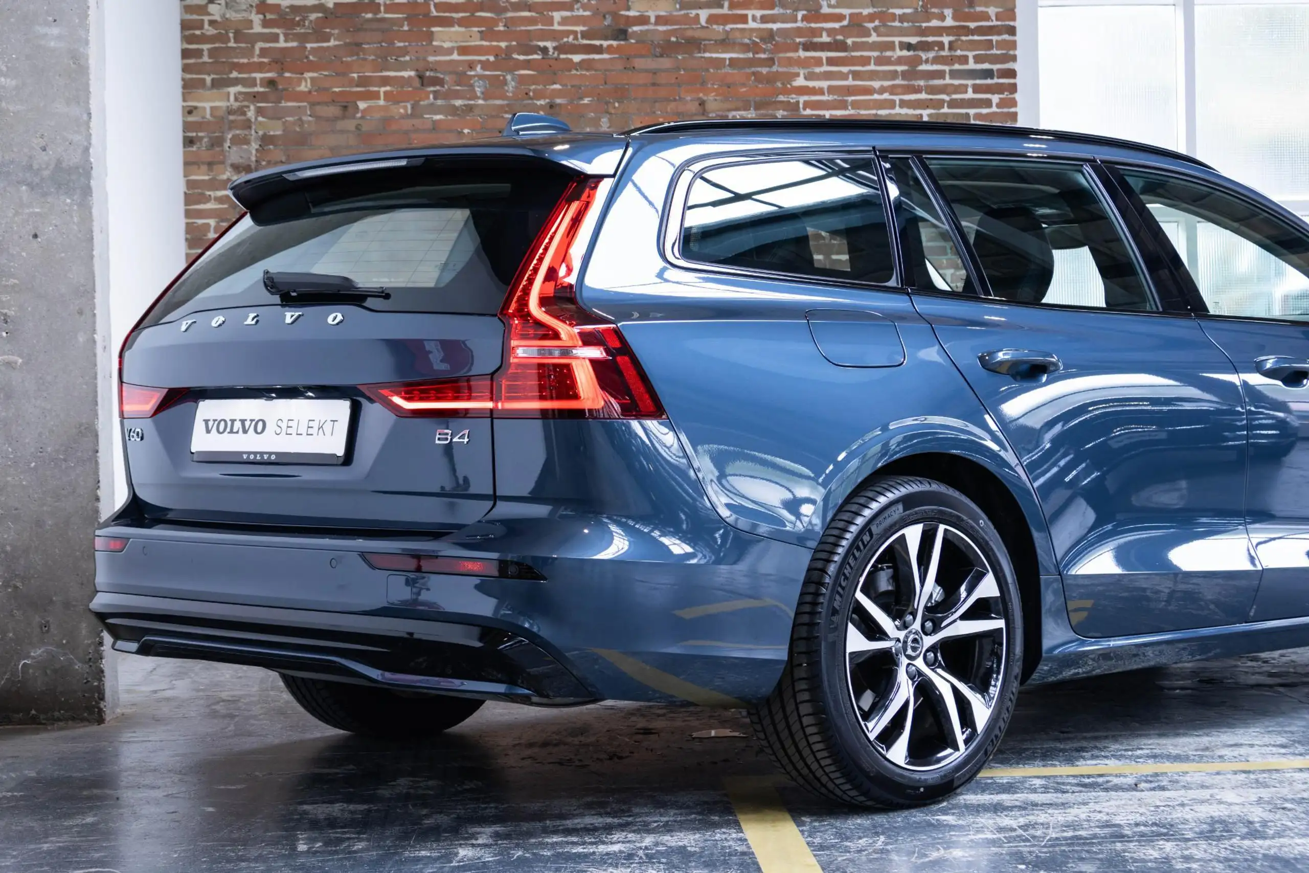 Volvo - V60