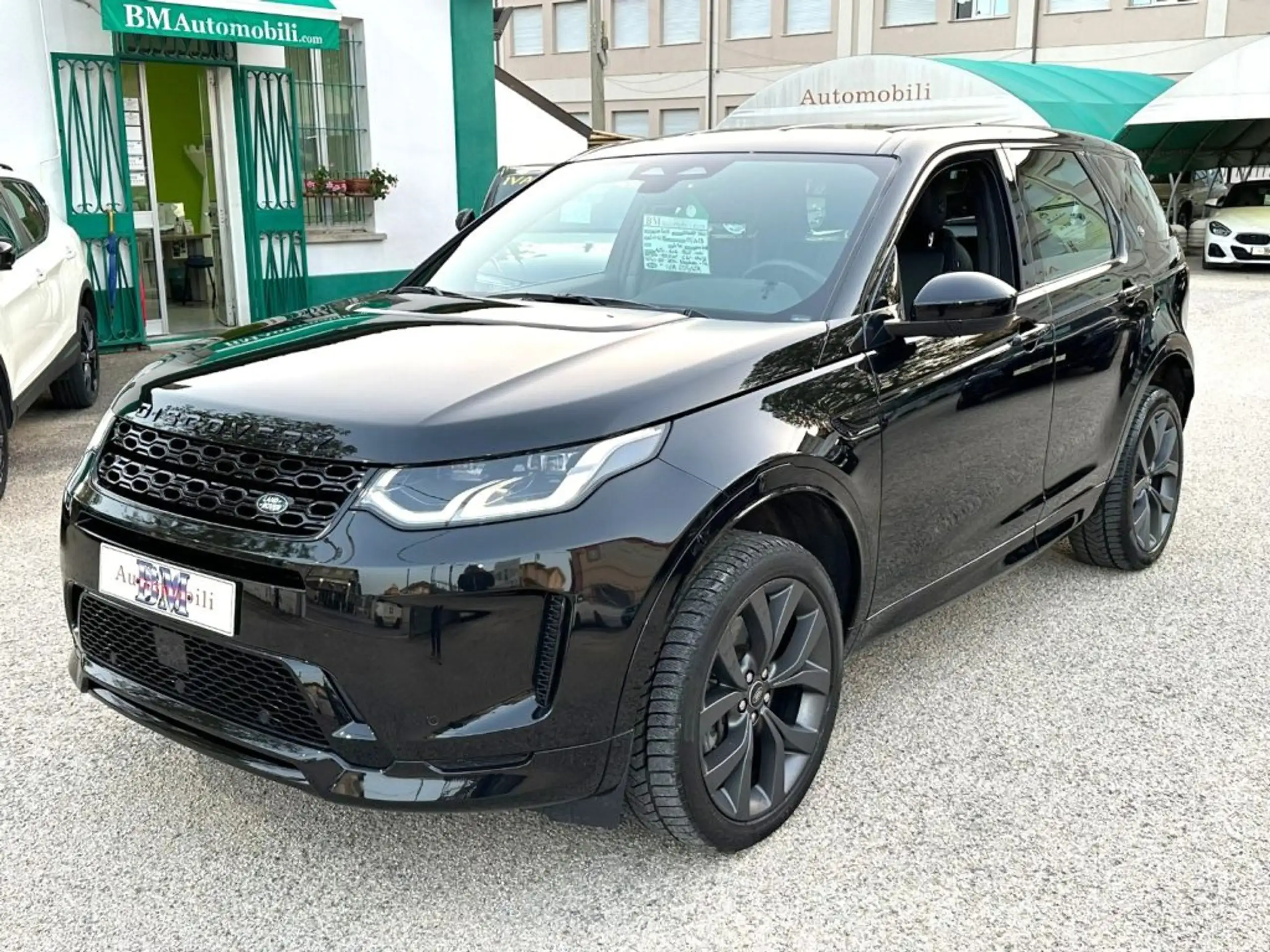 Land Rover - Discovery Sport