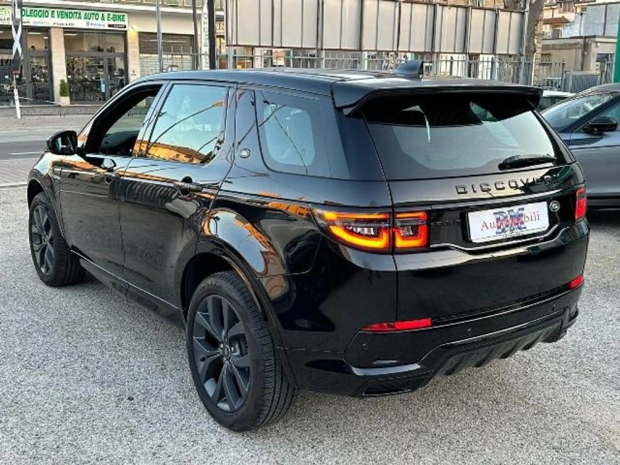 Land Rover - Discovery Sport