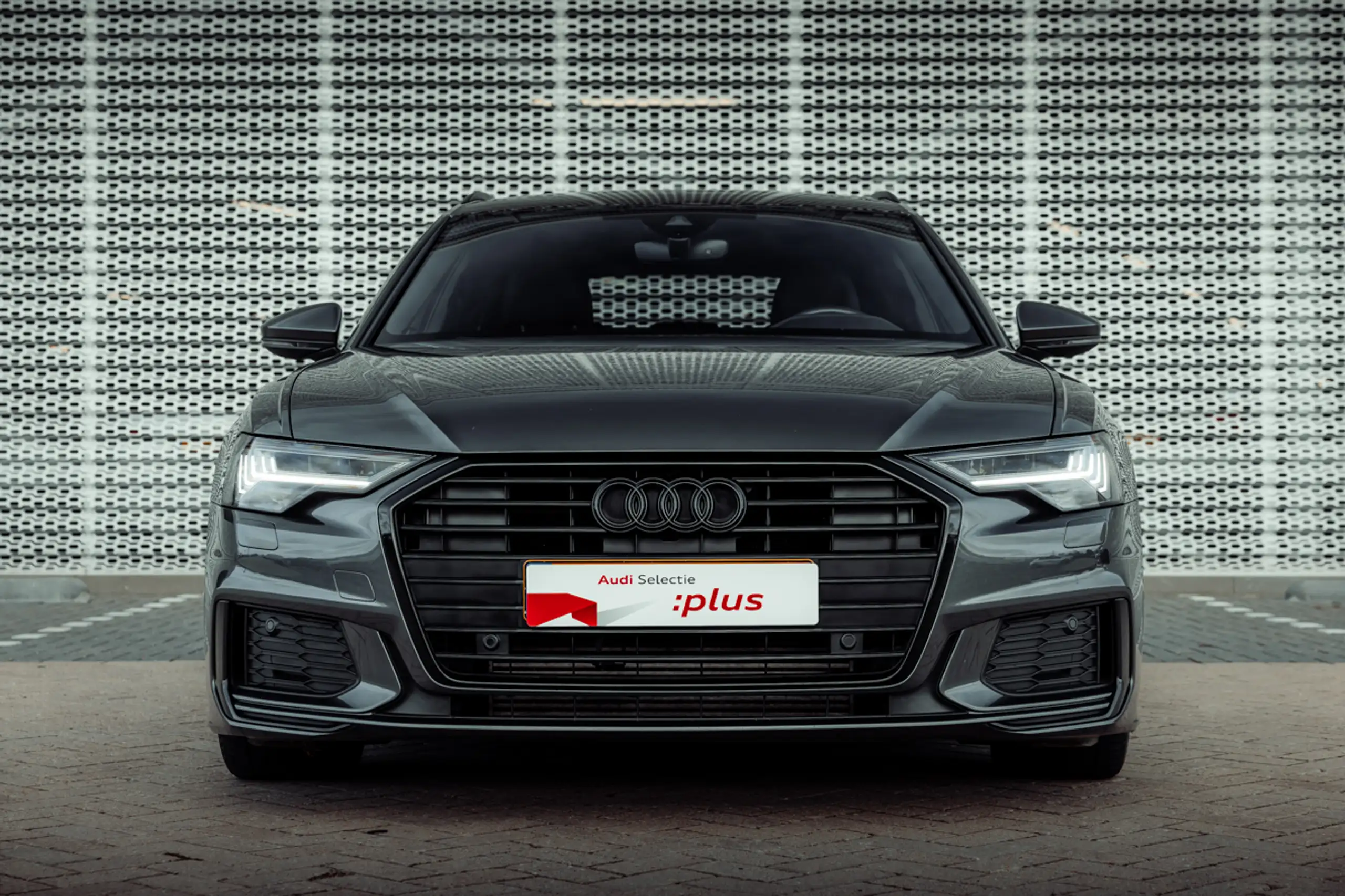 Audi - A6