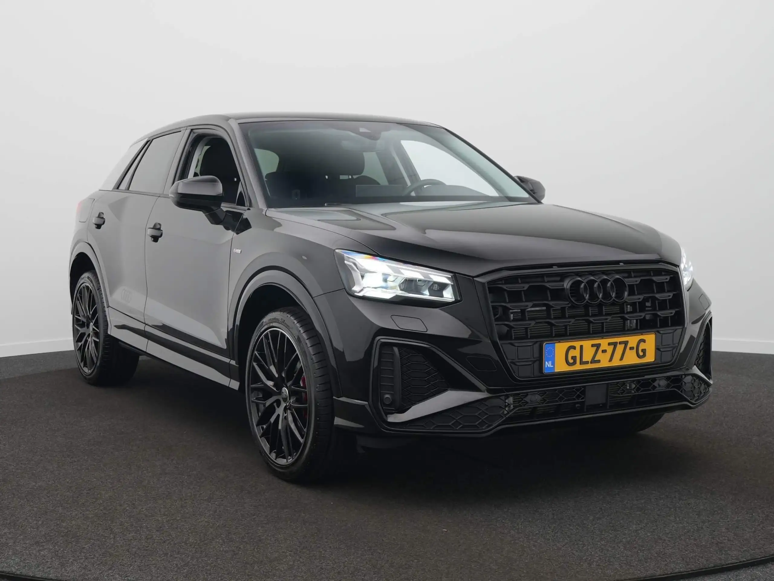 Audi - Q2