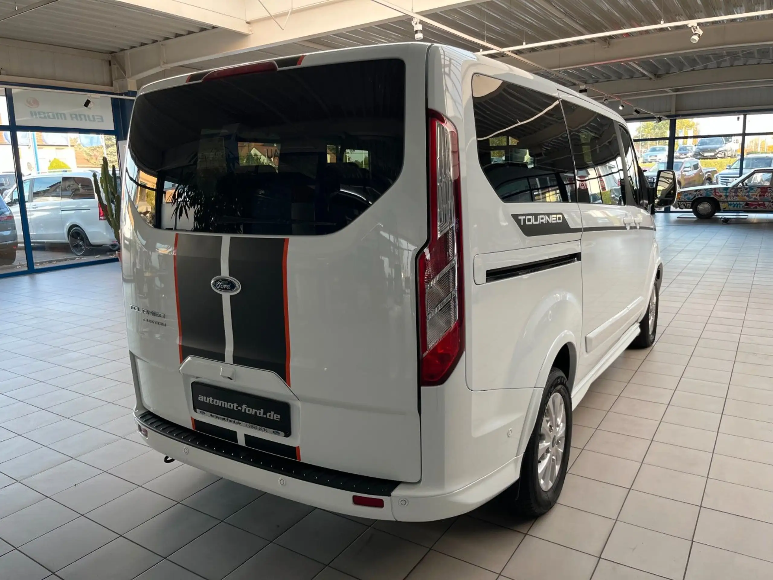 Ford - Tourneo Custom