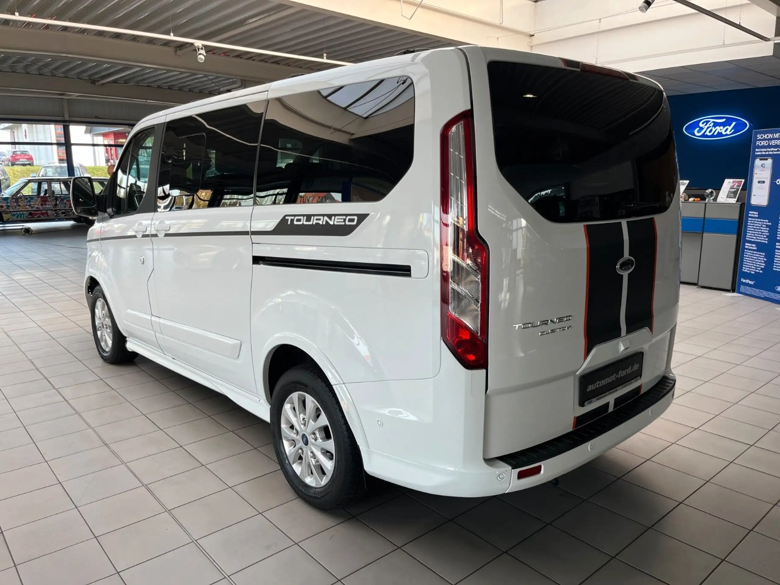 Ford - Tourneo Custom