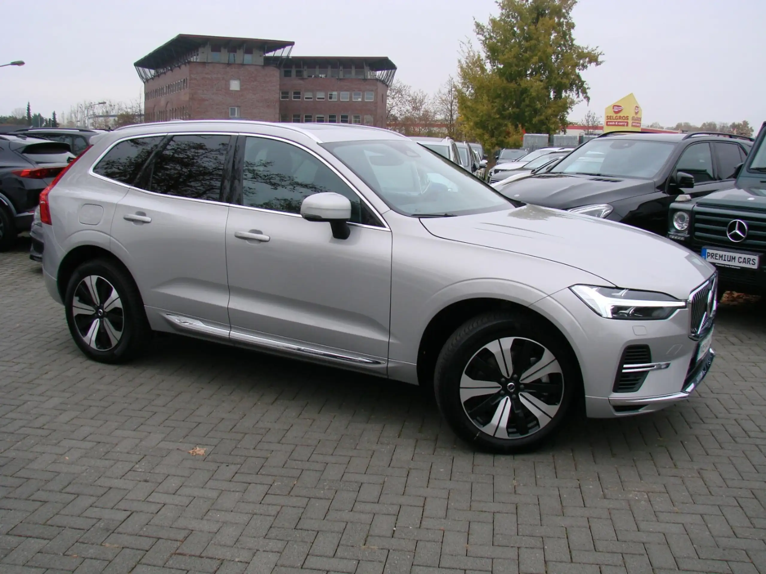 Volvo - XC60