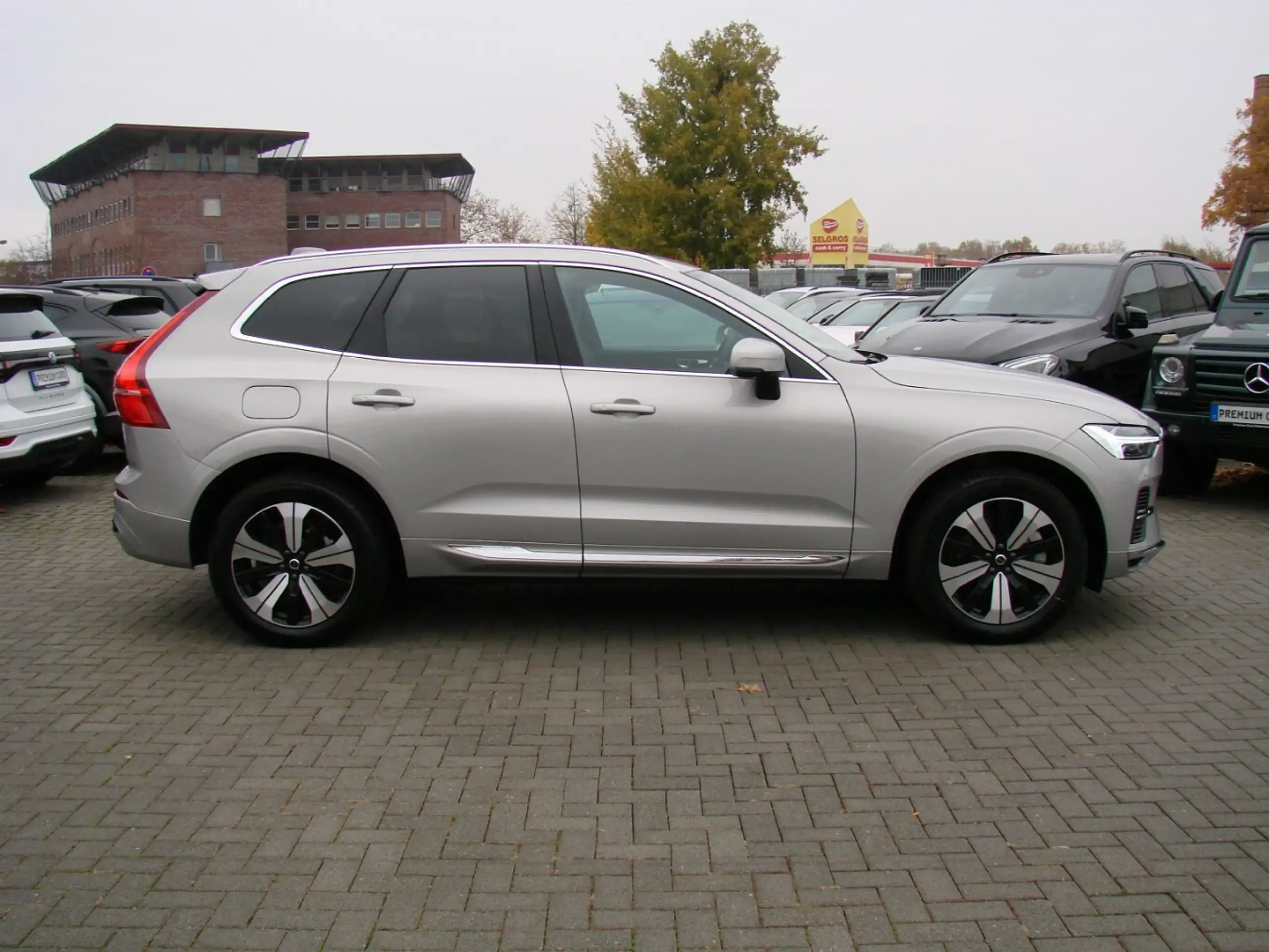 Volvo - XC60