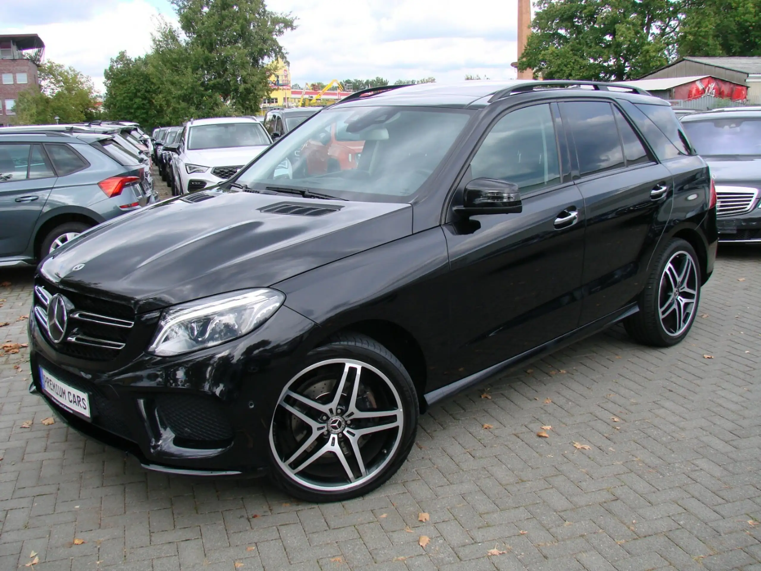 Mercedes-Benz - GLE 350