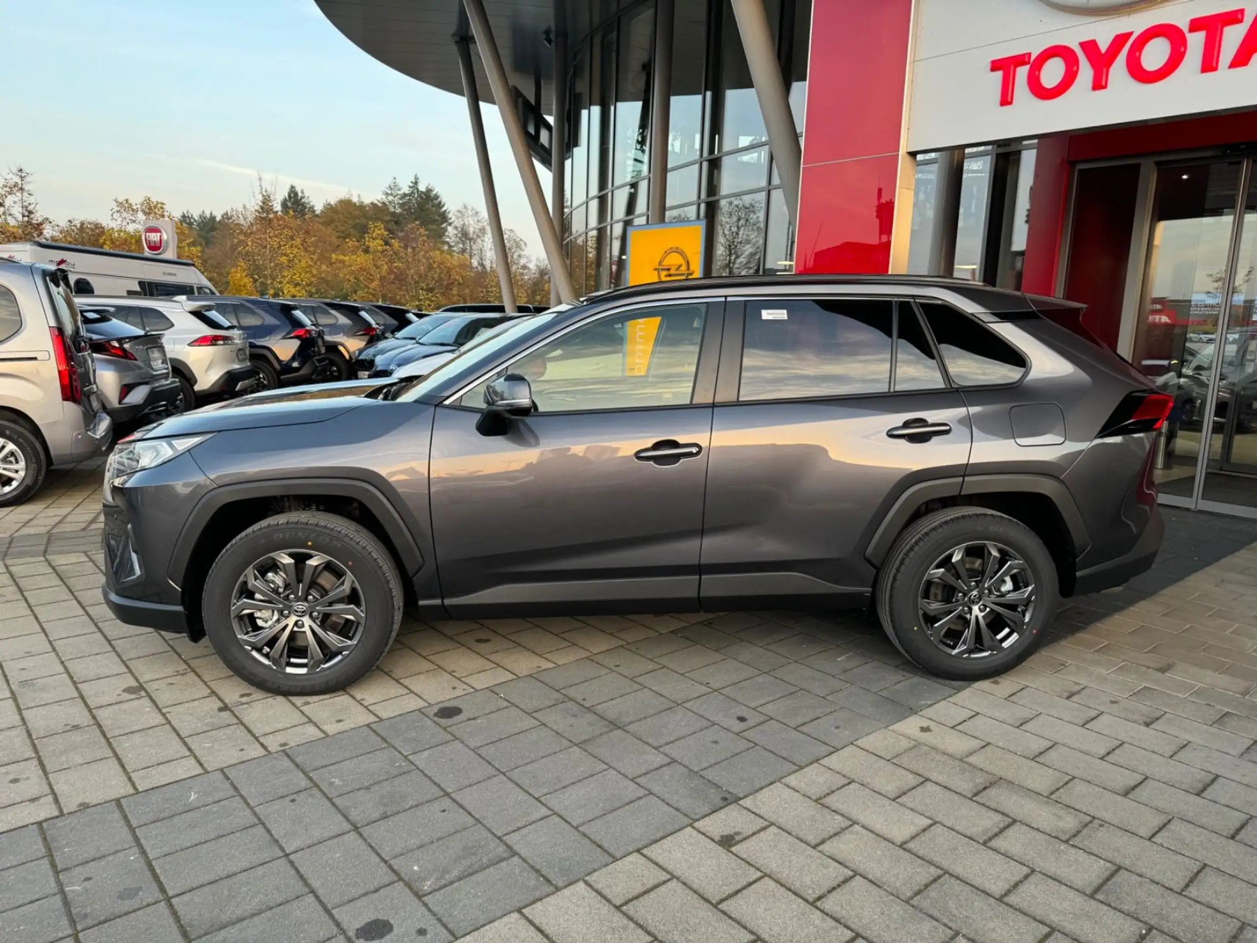 Toyota - RAV 4