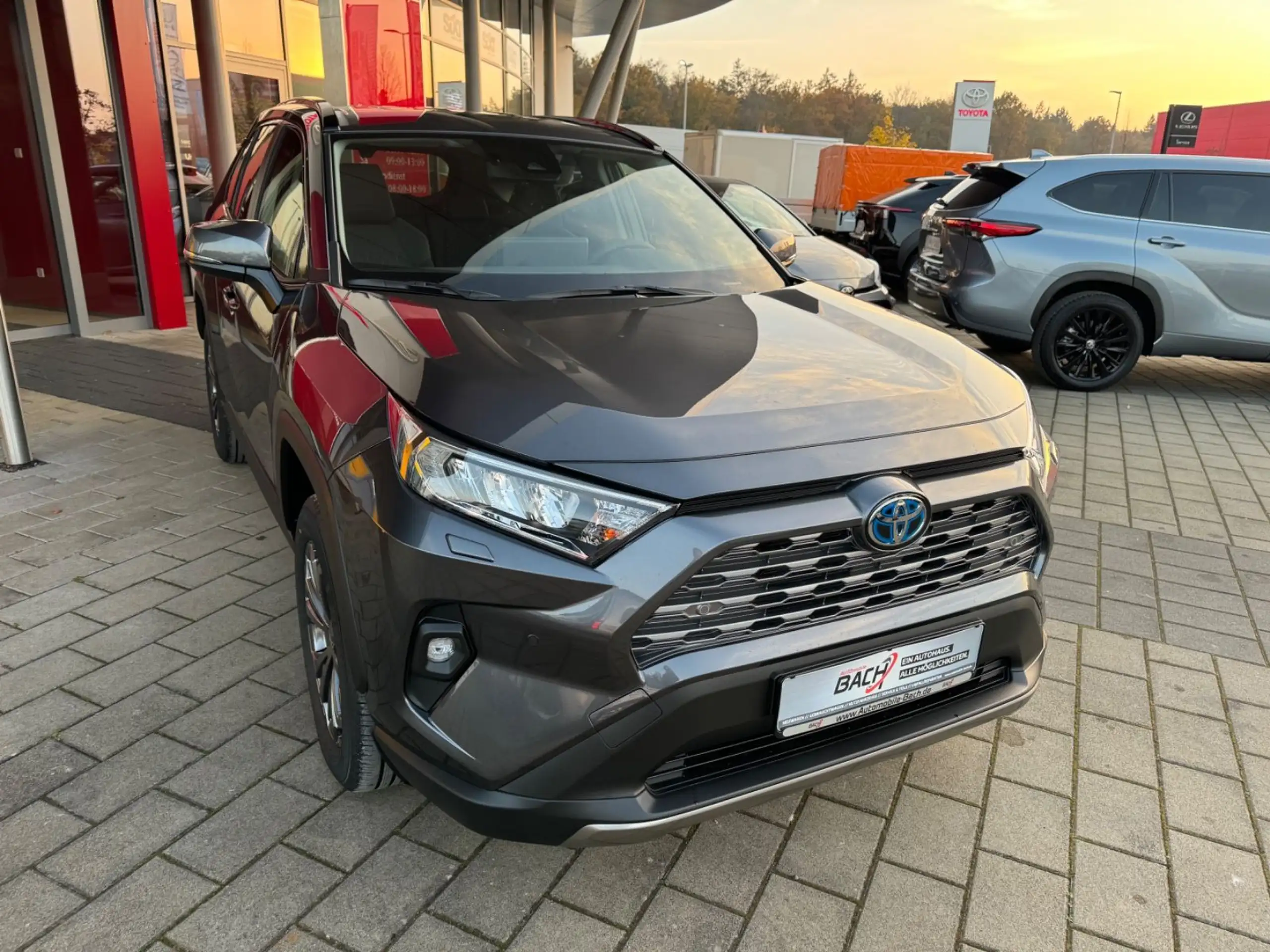 Toyota - RAV 4