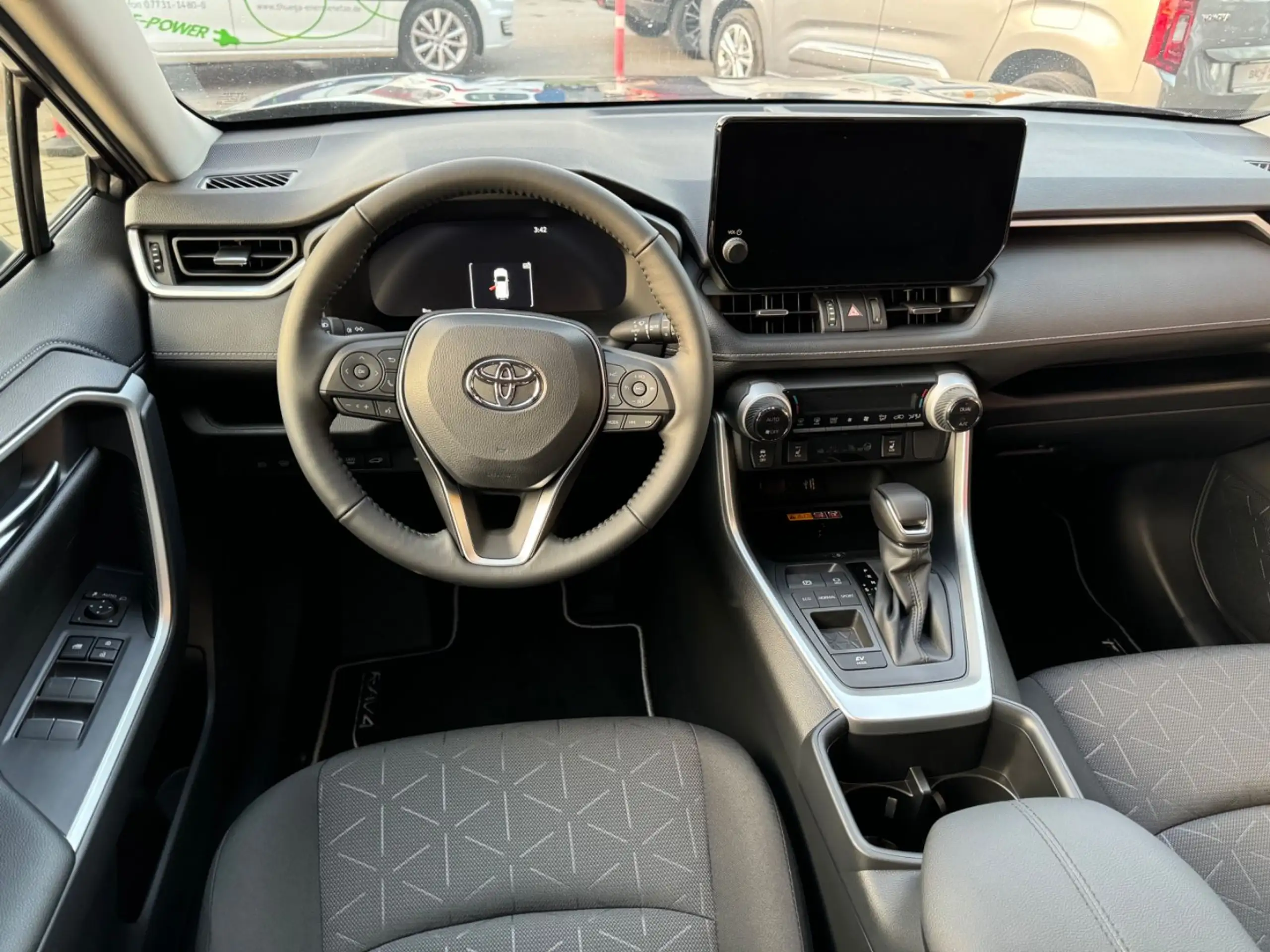 Toyota - RAV 4