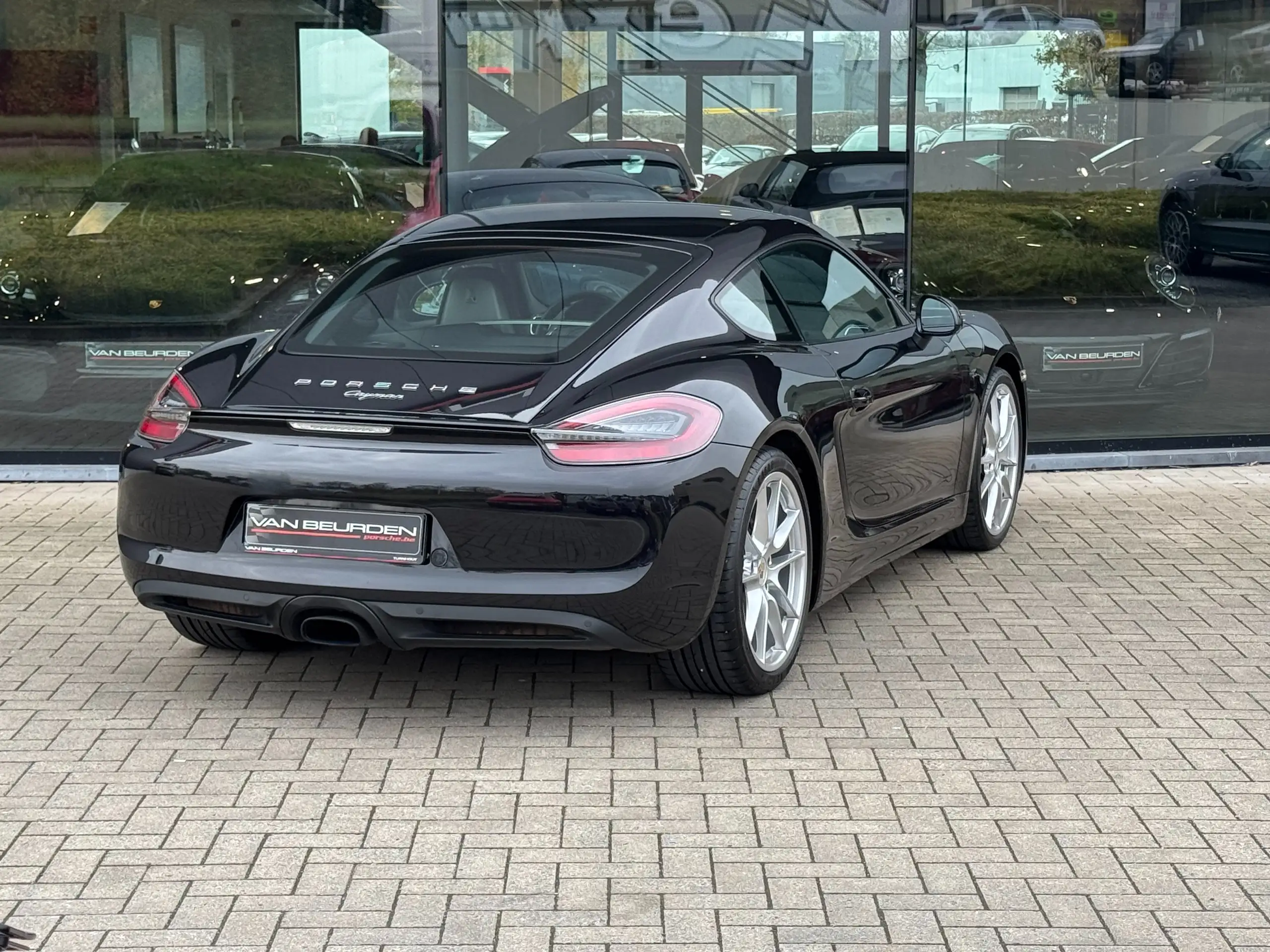 Porsche - Cayman