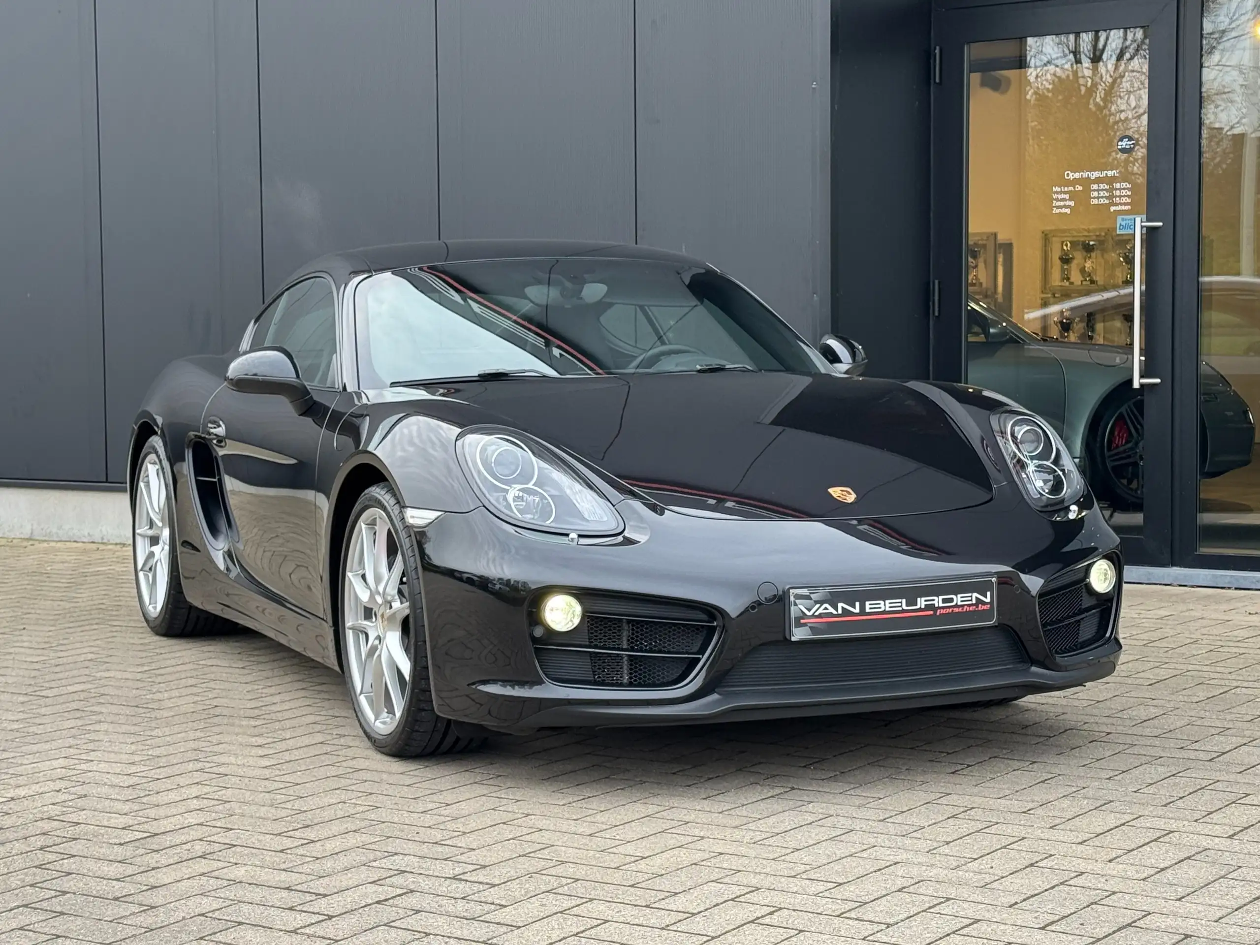 Porsche - Cayman