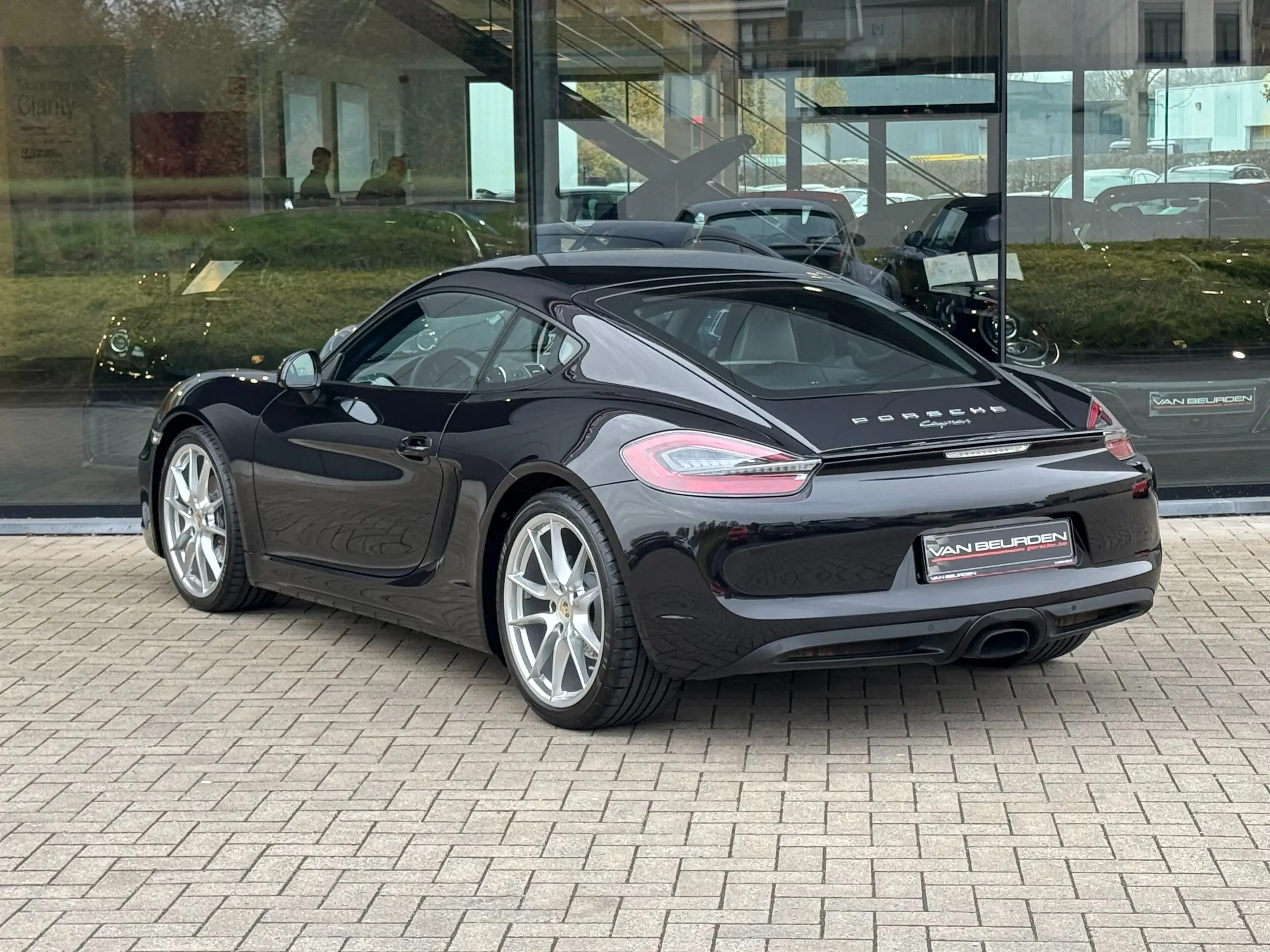 Porsche - Cayman