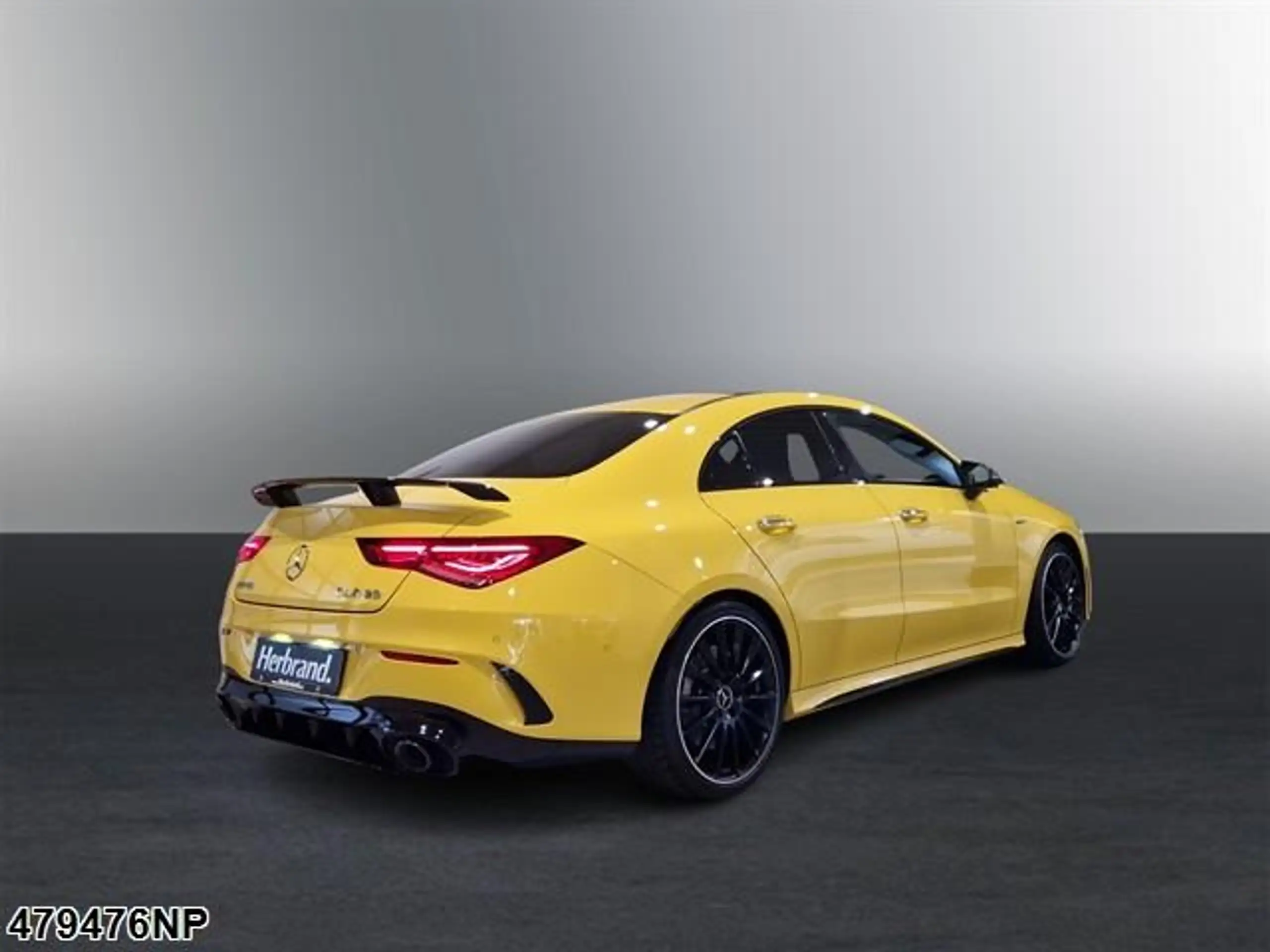 Mercedes-Benz - CLA 35 AMG