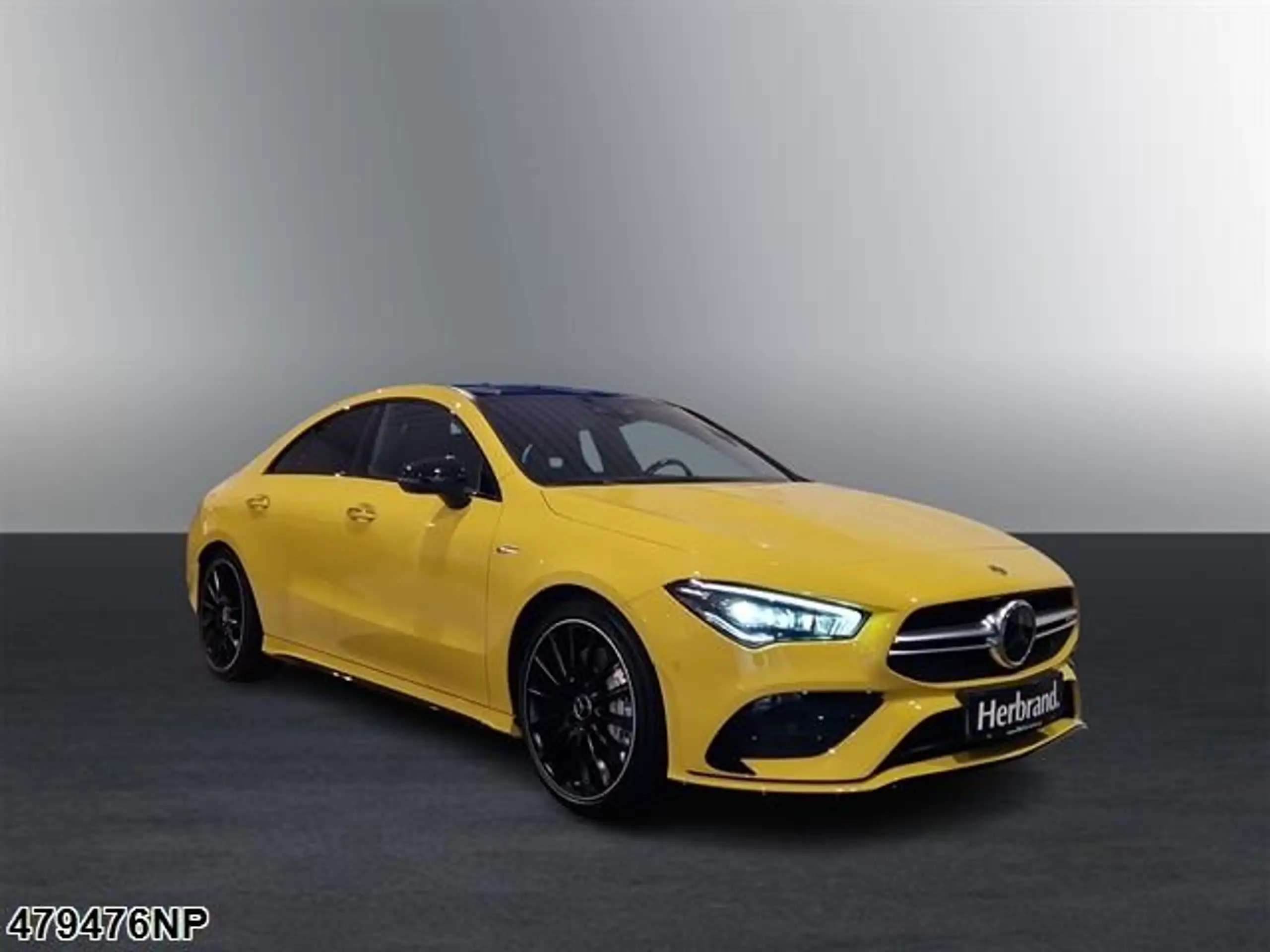 Mercedes-Benz - CLA 35 AMG