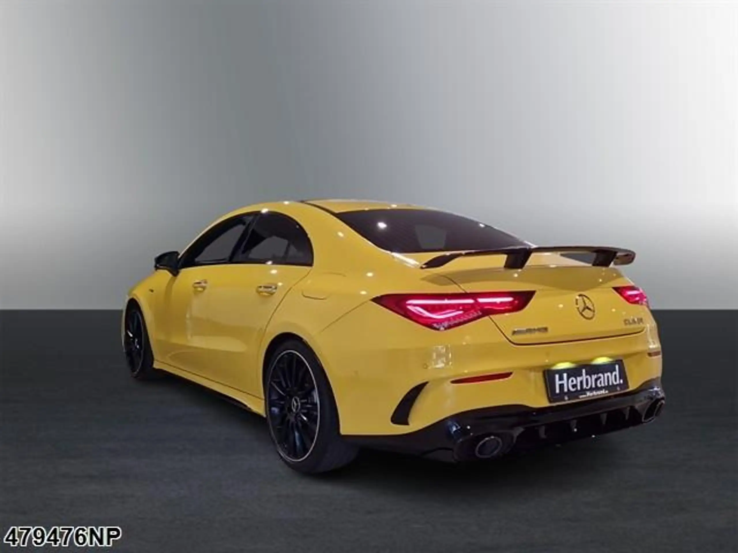 Mercedes-Benz - CLA 35 AMG