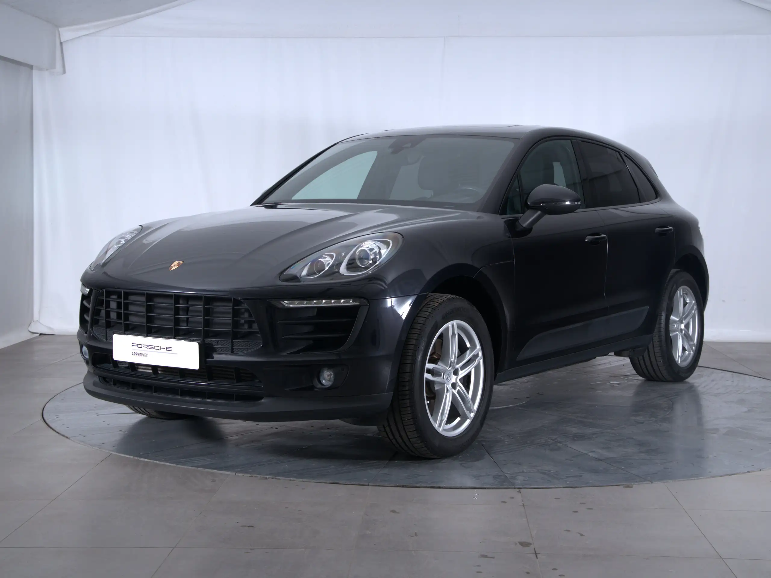 Porsche - Macan