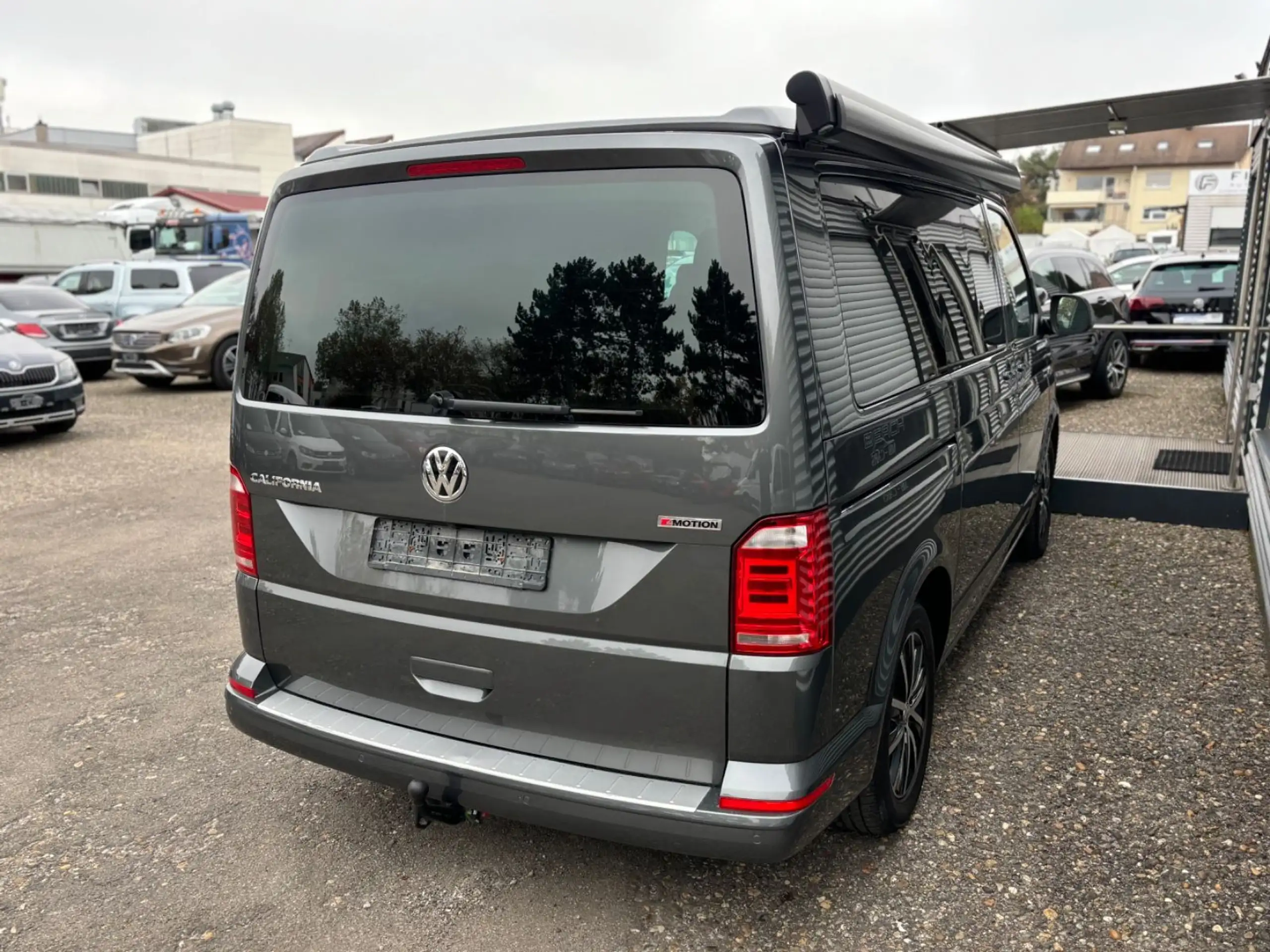 Volkswagen - T6 California