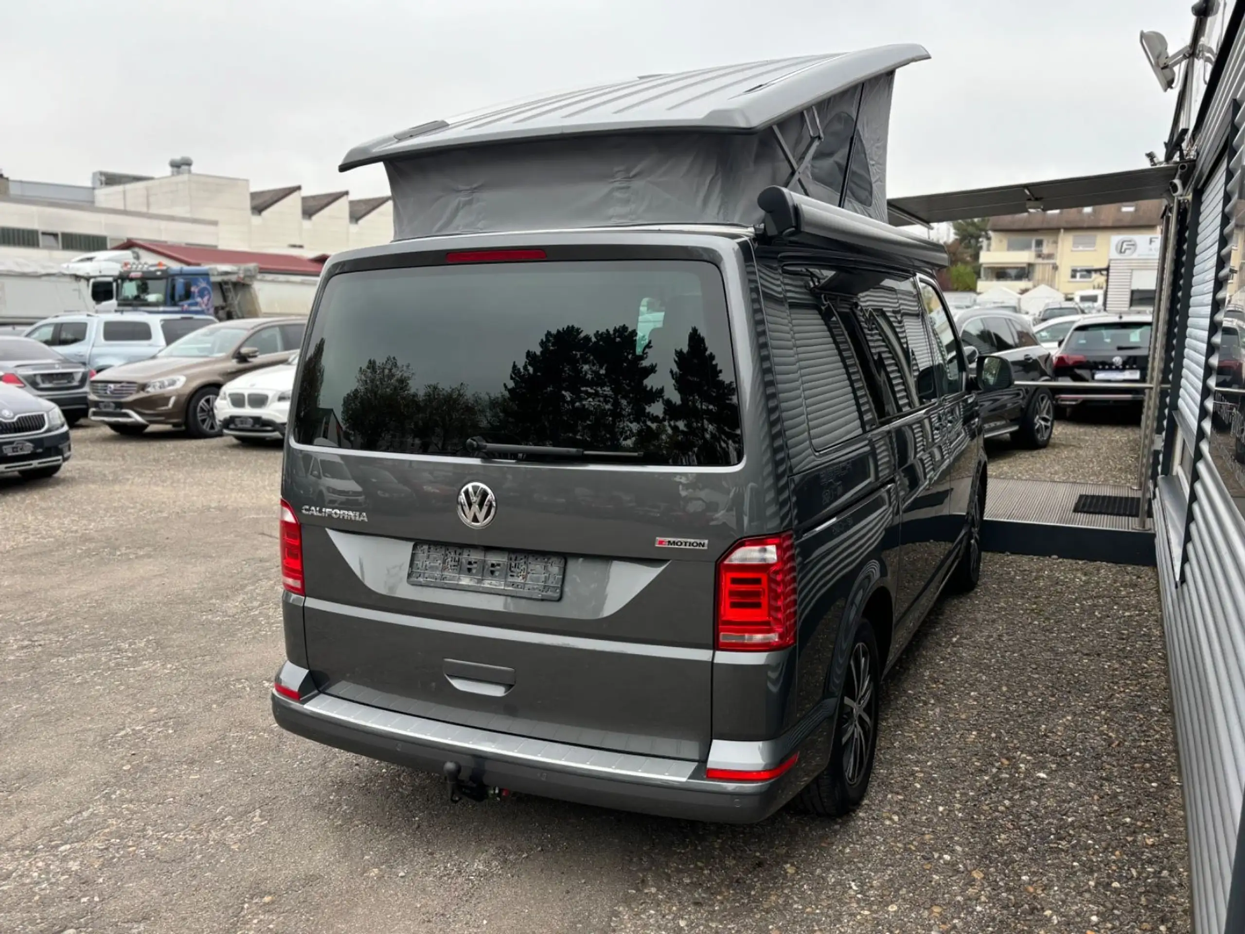 Volkswagen - T6 California